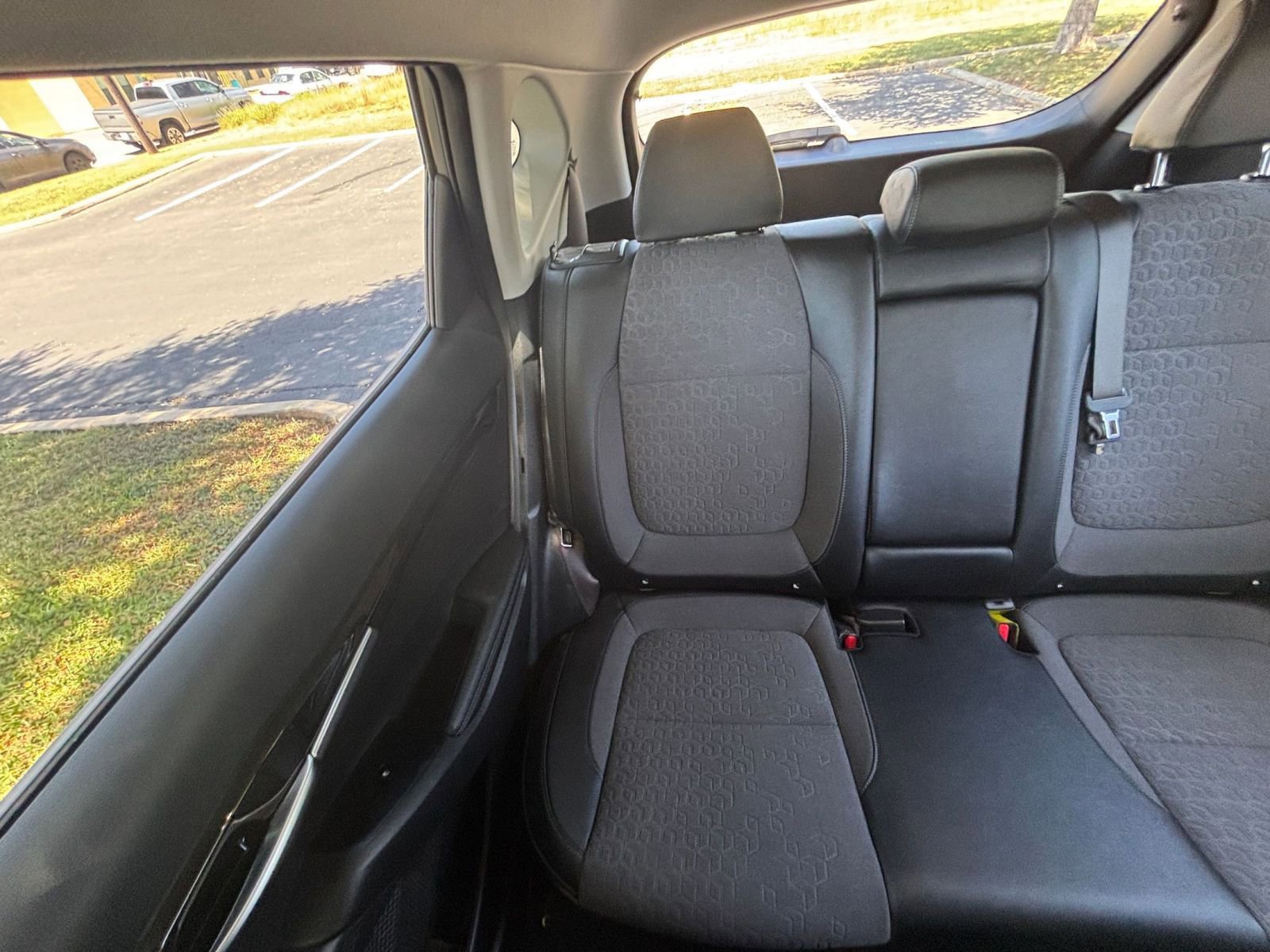 Thumbnail: 2025 Kia Seltos - 33