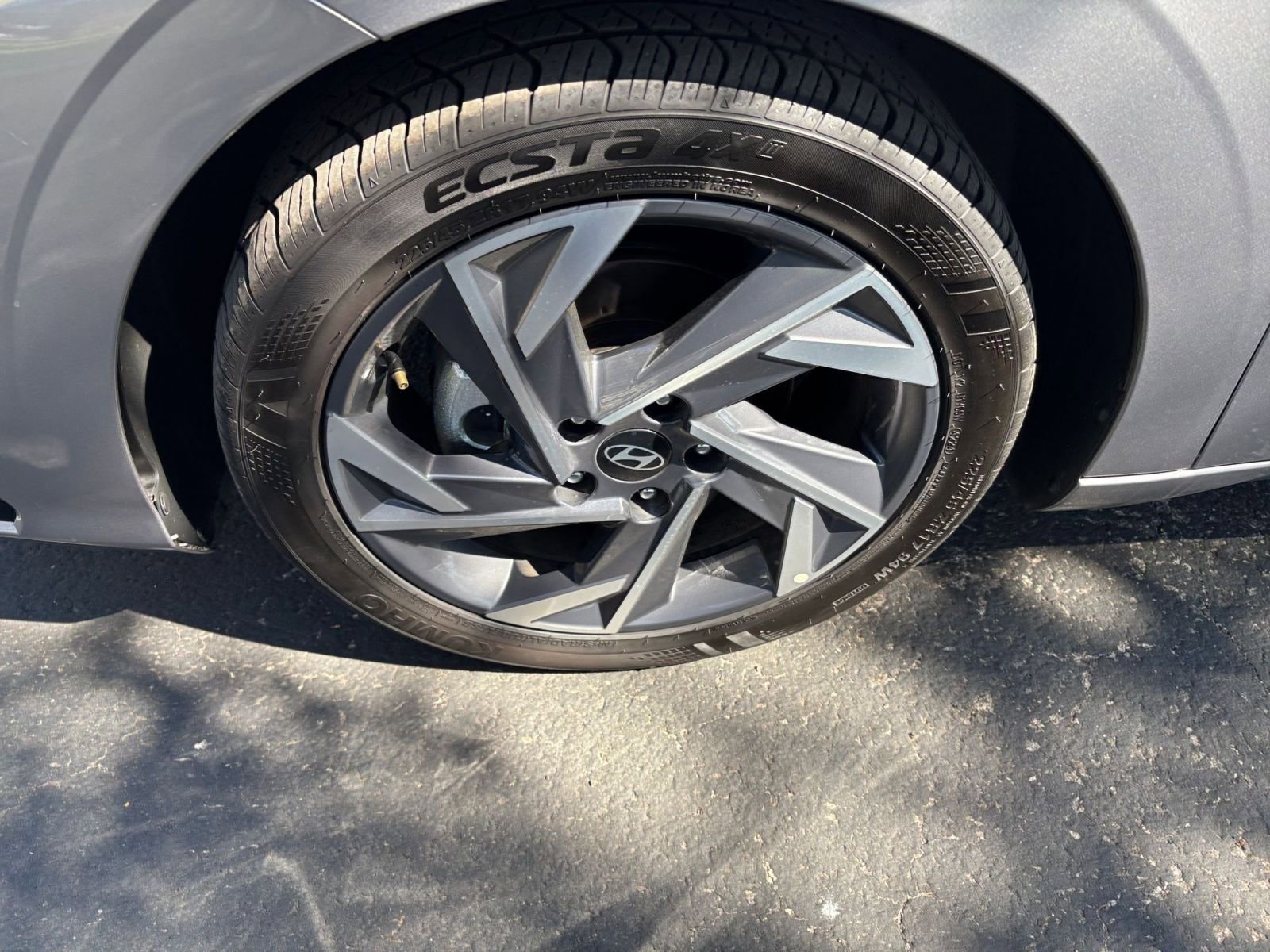 Thumbnail: 2025 Hyundai Elantra - 25