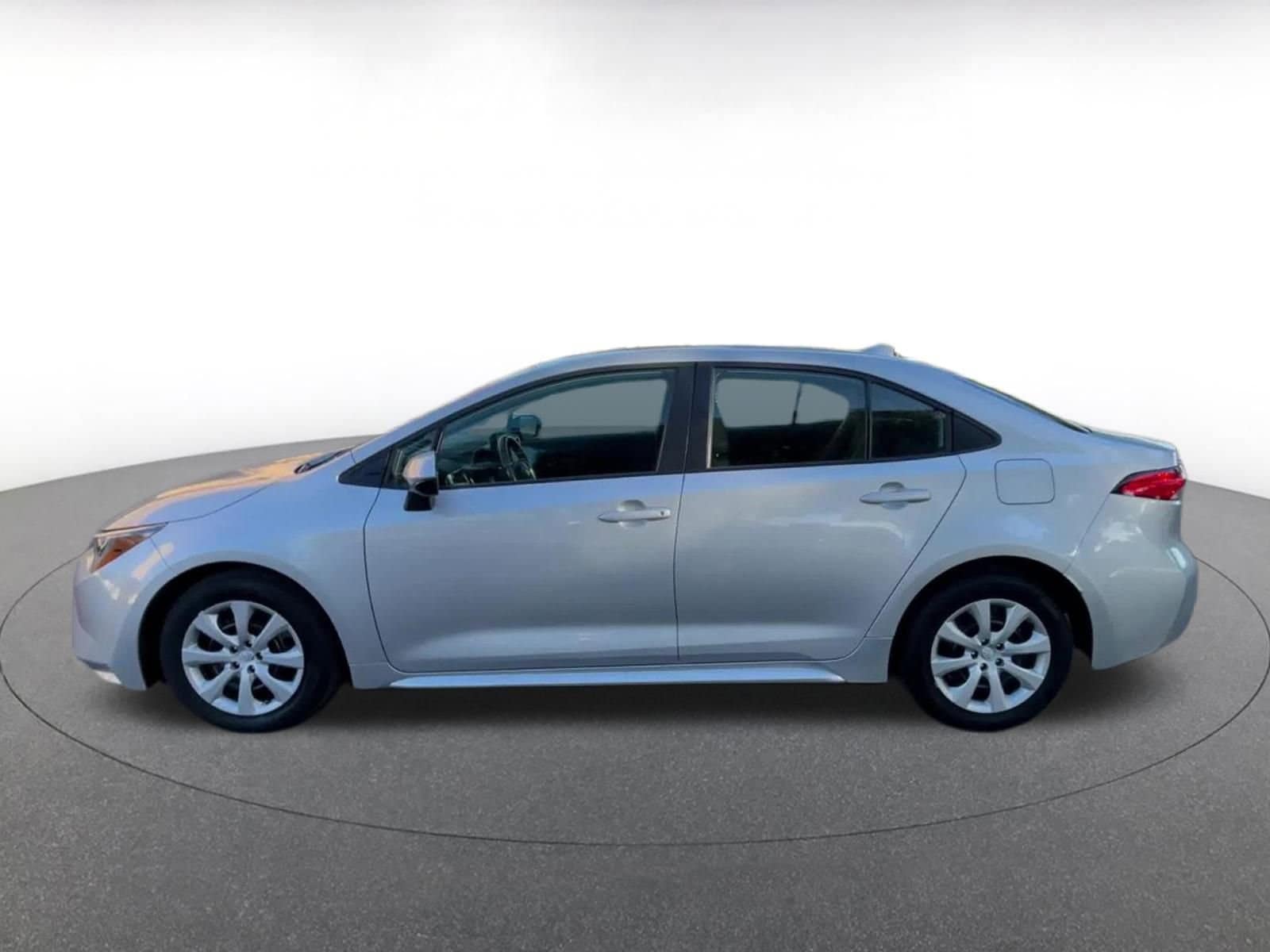 Thumbnail: 2025 Toyota Corolla - 8