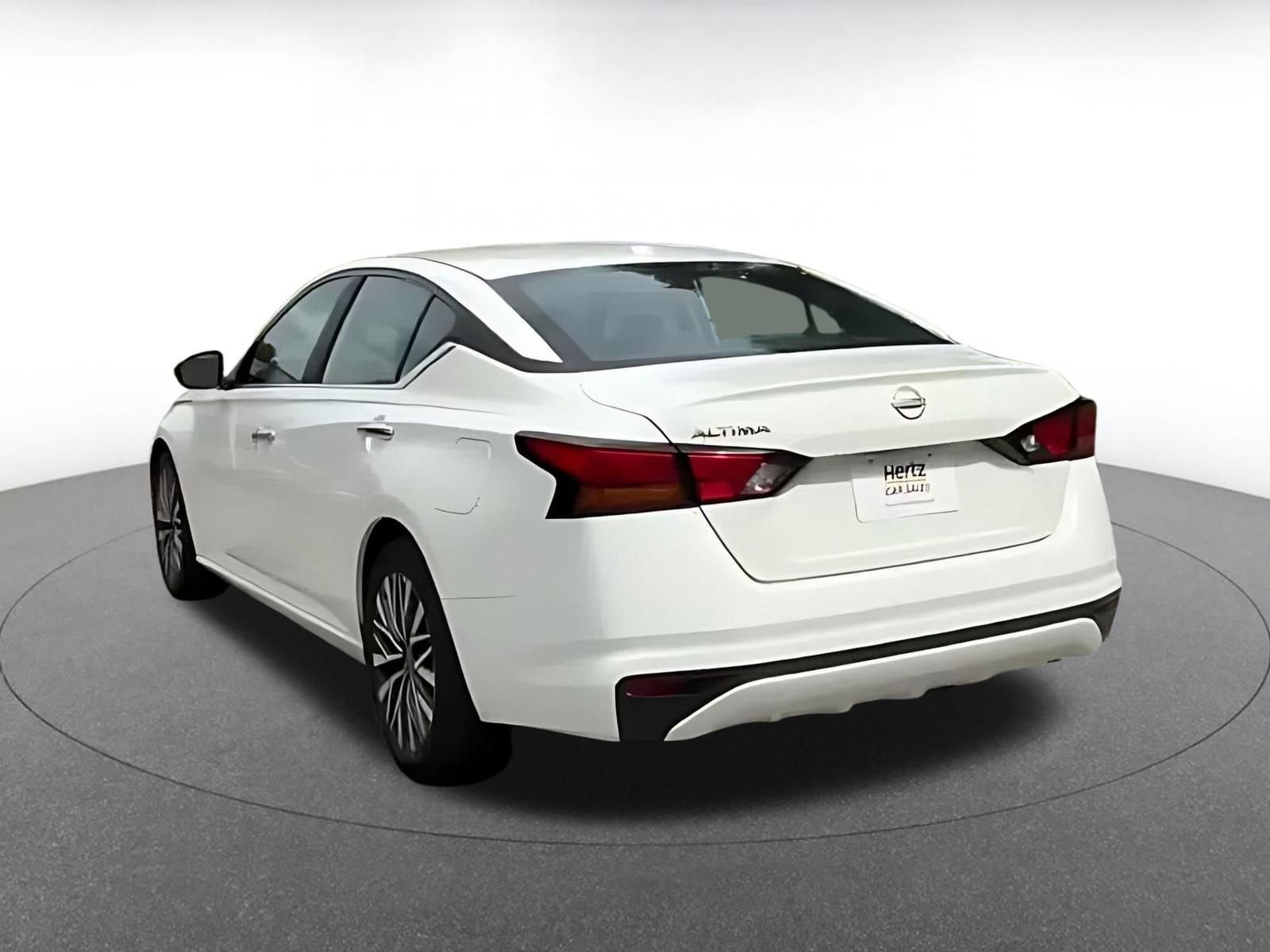 Thumbnail: 2025 Nissan Altima - 11