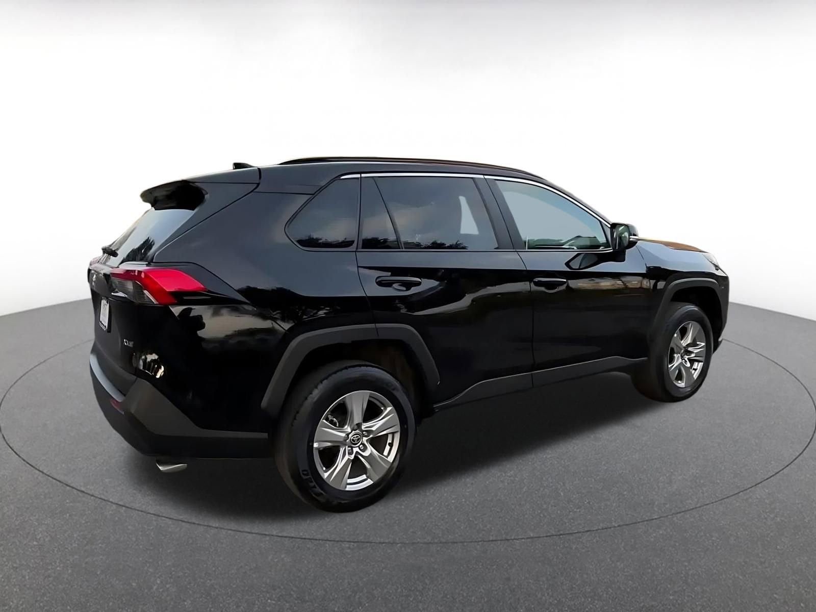 Thumbnail: 2025 Toyota RAV4 - 13