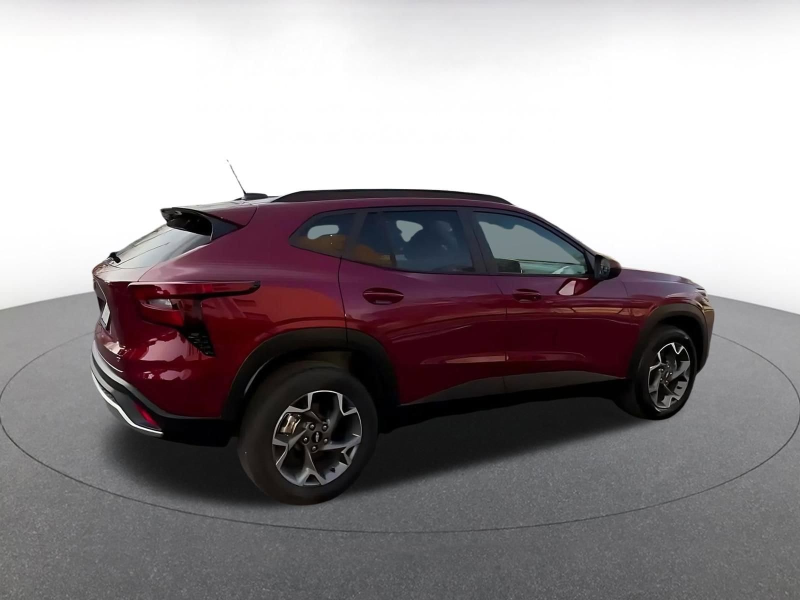 Thumbnail: 2025 Chevrolet Trax - 15