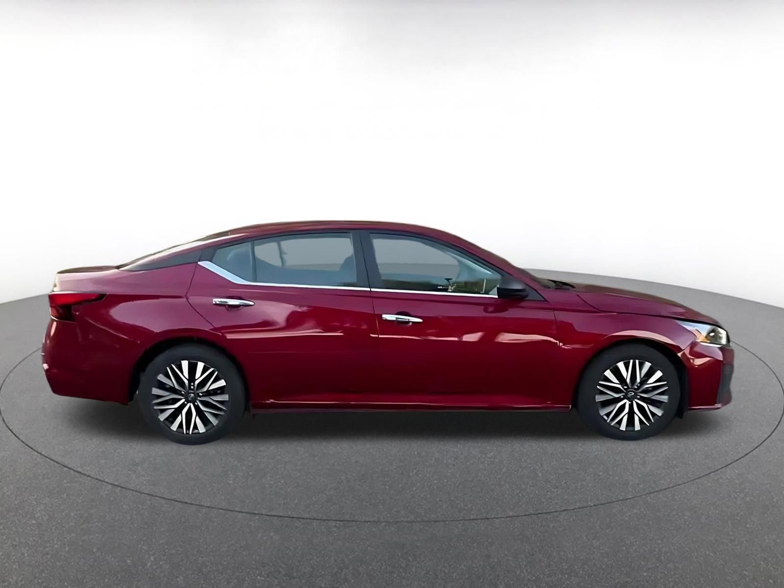 Thumbnail: 2025 Nissan Altima - 13