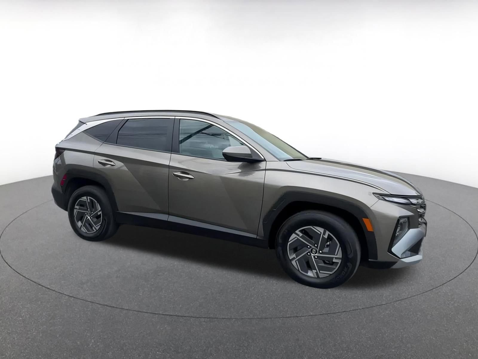 Thumbnail: 2025 Hyundai Tucson - 1