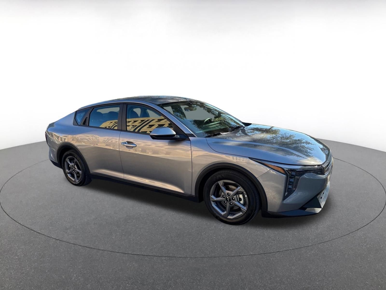 Thumbnail: 2025 Kia K4 - 1