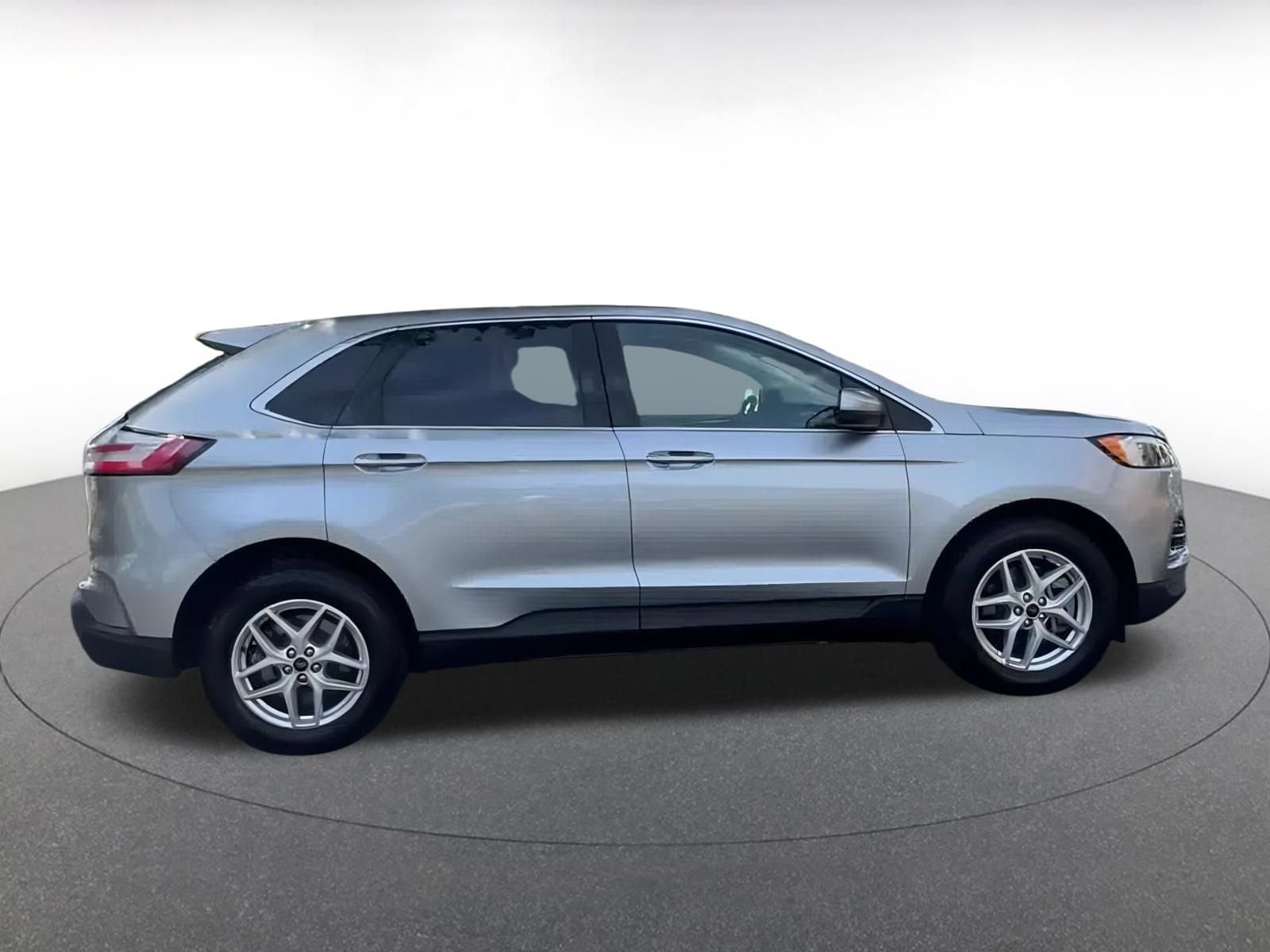 Thumbnail: 2024 Ford Edge - 16