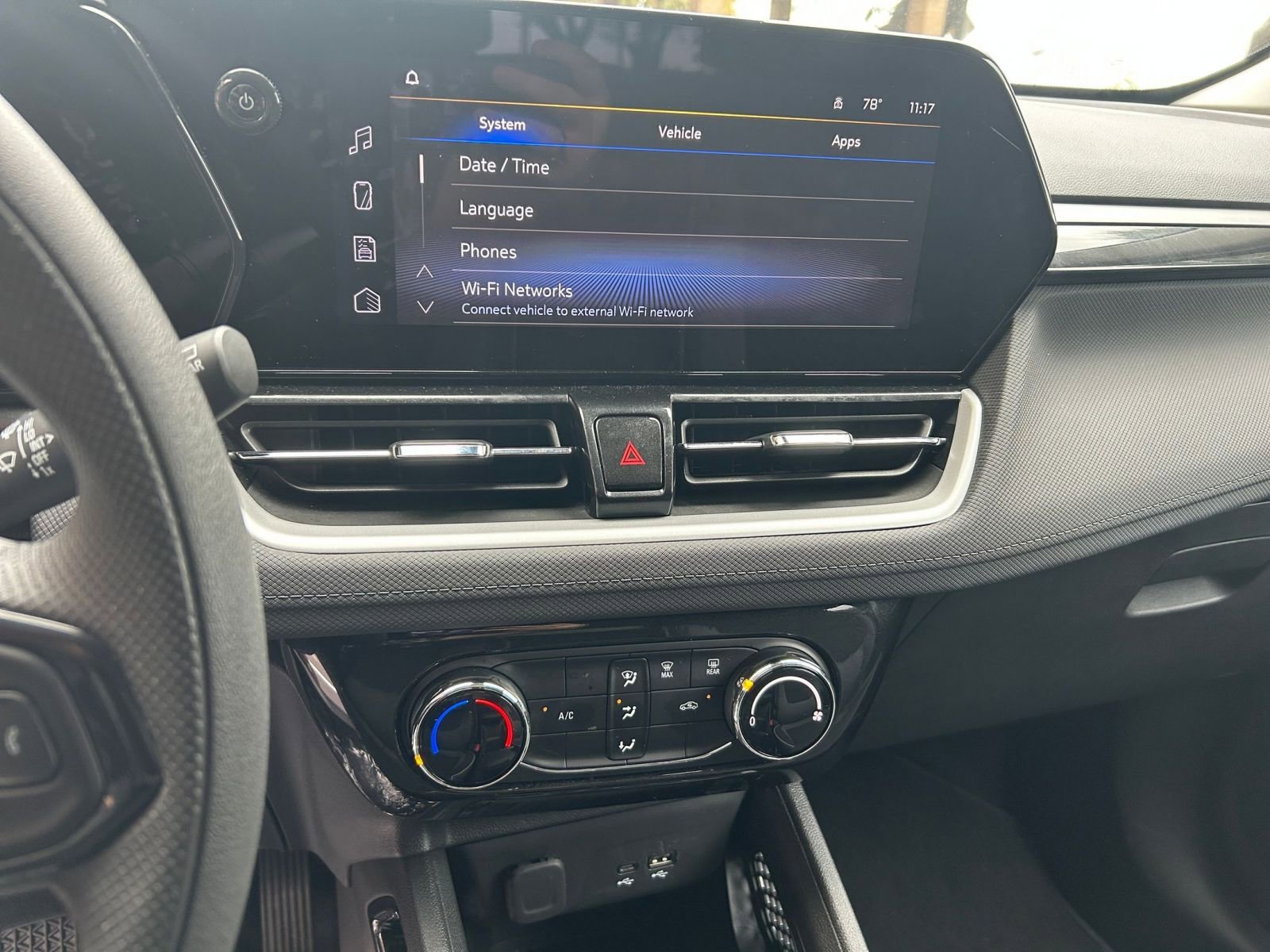 Thumbnail: 2025 Chevrolet TrailBlazer - 18