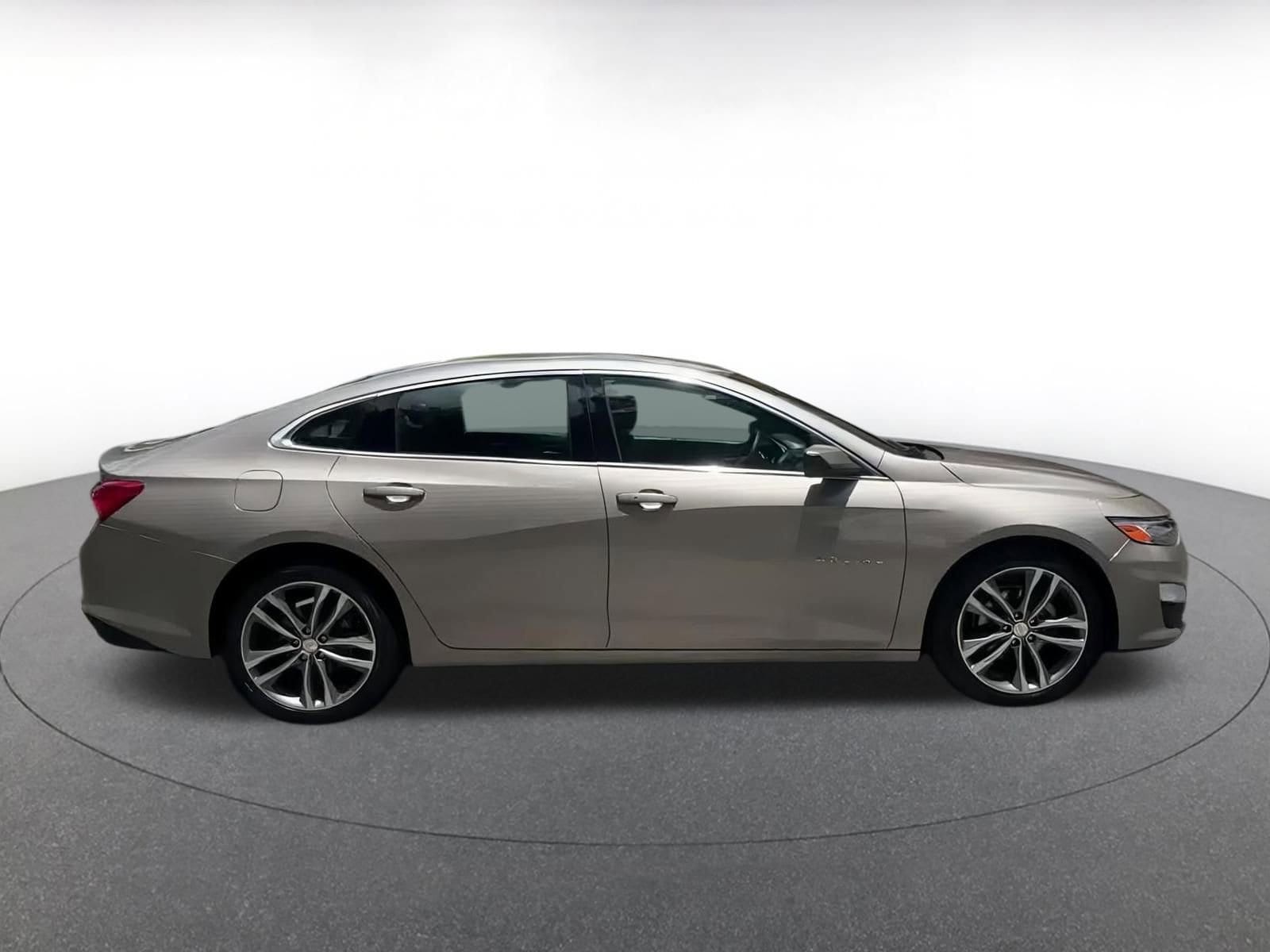 Thumbnail: 2024 Chevrolet Malibu - 16
