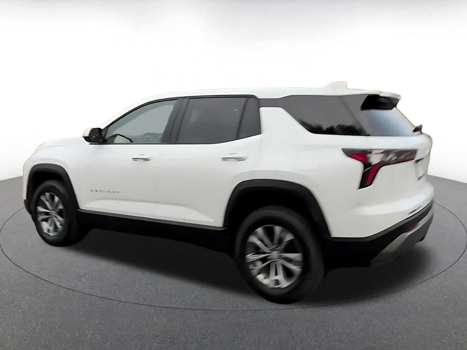 Thumbnail: 2025 Chevrolet Equinox - 10