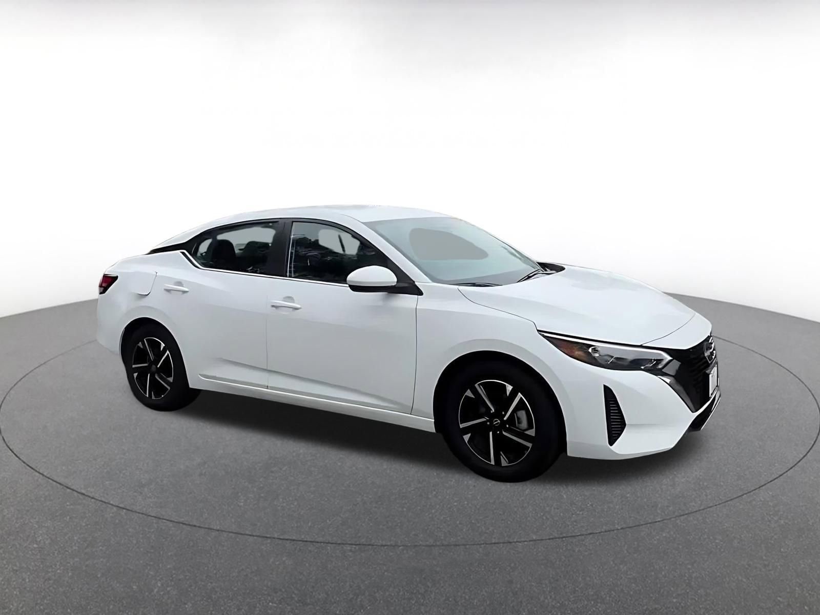 Thumbnail: 2025 Nissan Sentra - 2