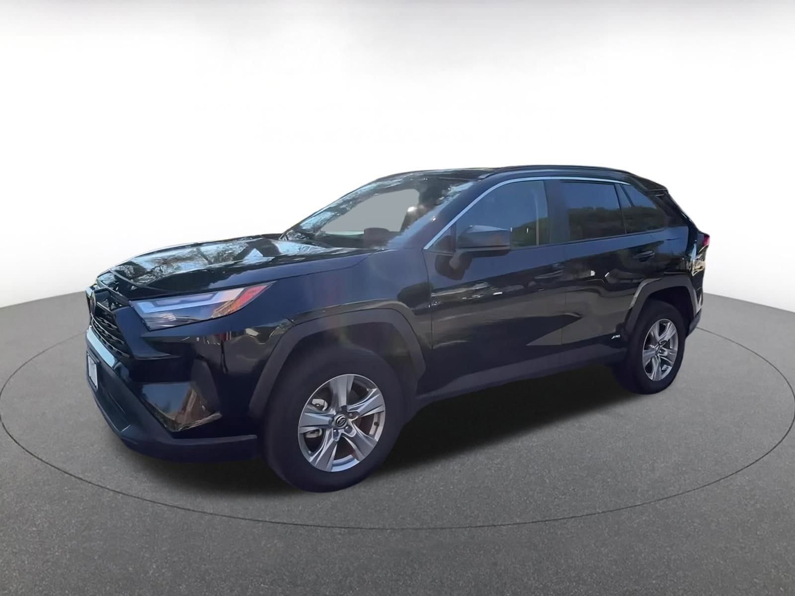 Thumbnail: 2025 Toyota RAV4 - 7