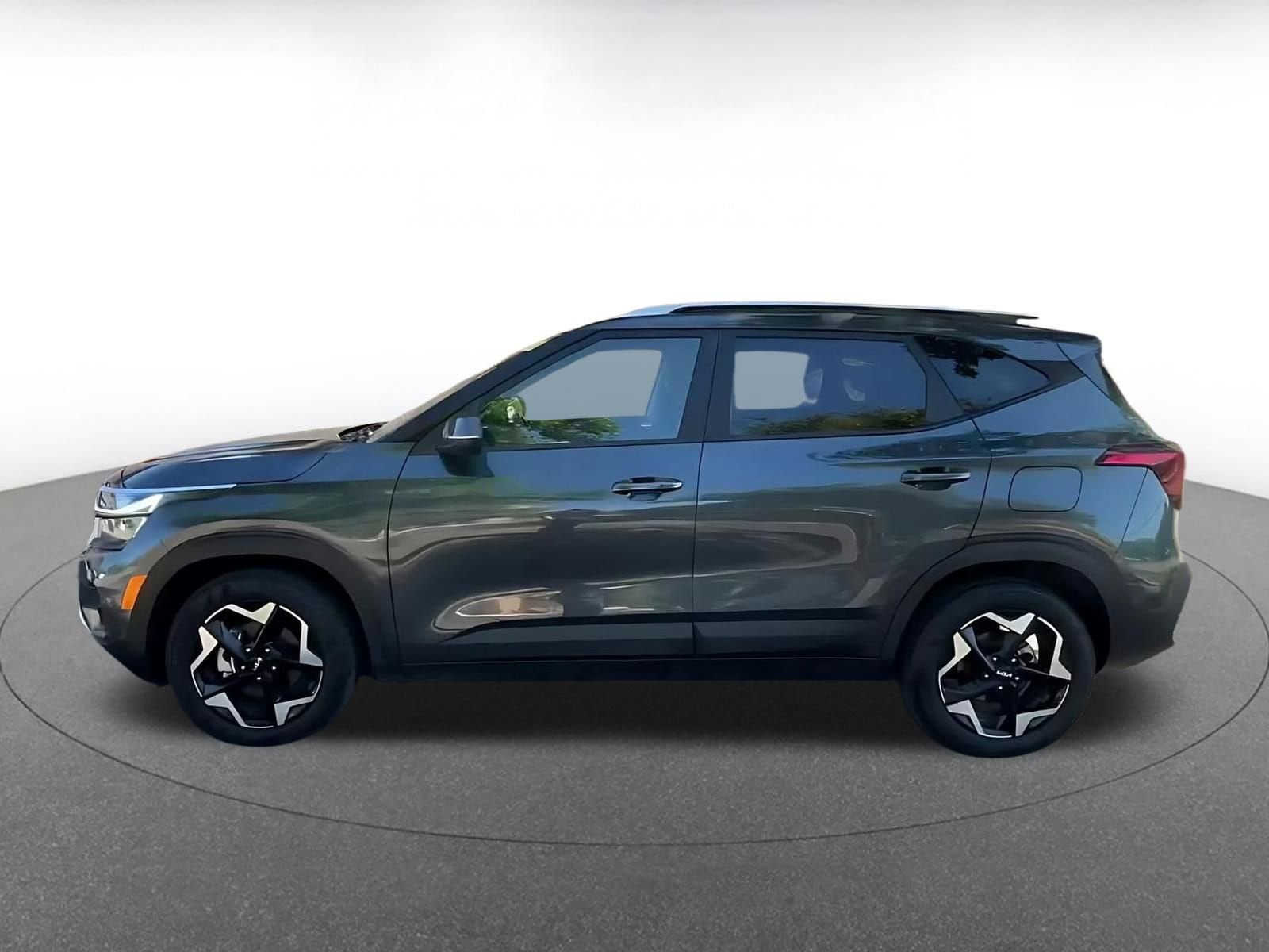 Thumbnail: 2025 Kia Seltos - 8