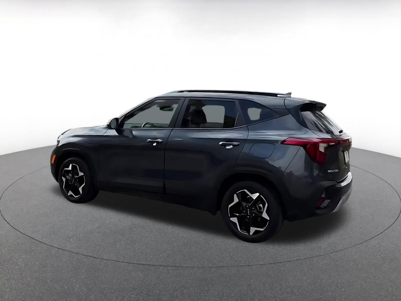 Thumbnail: 2025 Kia Seltos - 8