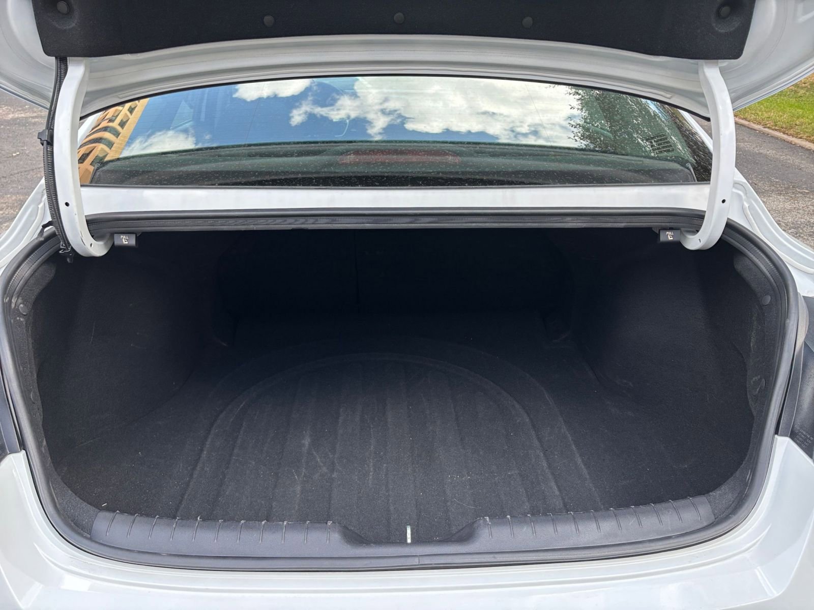 Thumbnail: 2025 Hyundai Elantra - 27