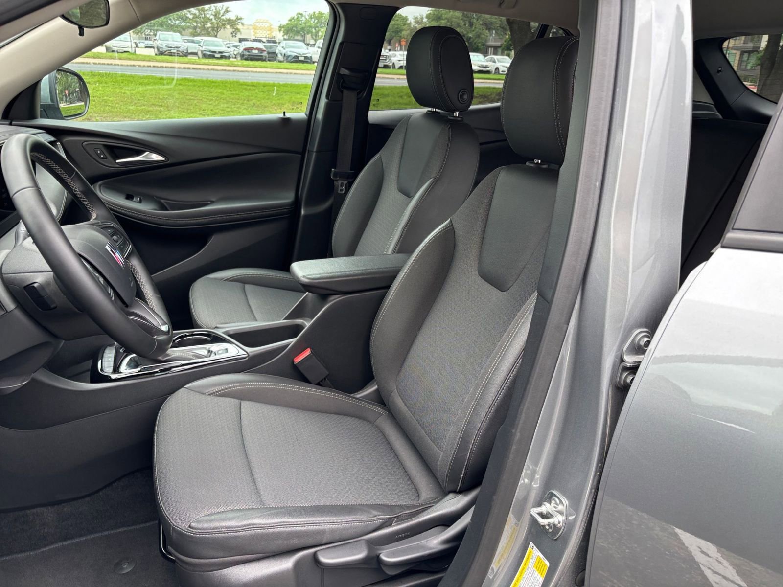 Thumbnail: 2025 Buick Encore GX - 31