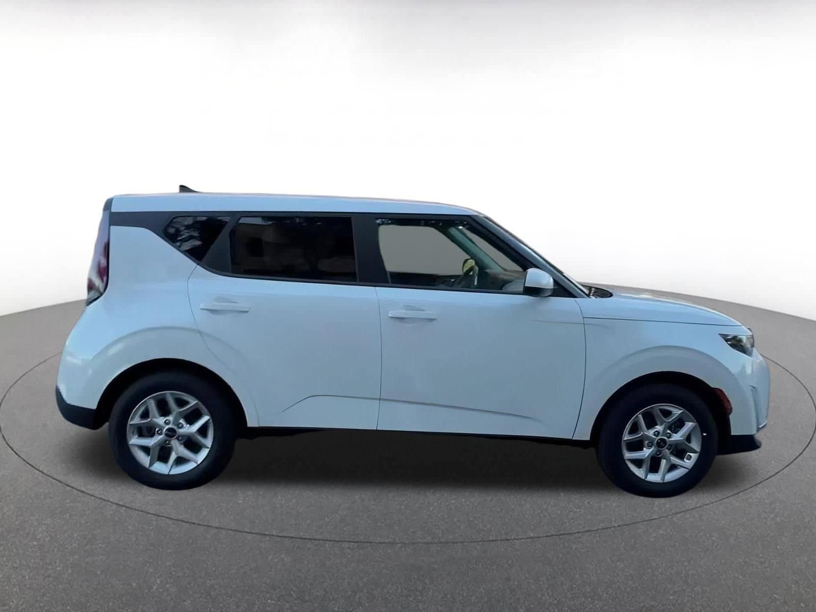 Thumbnail: 2025 Kia Soul - 16