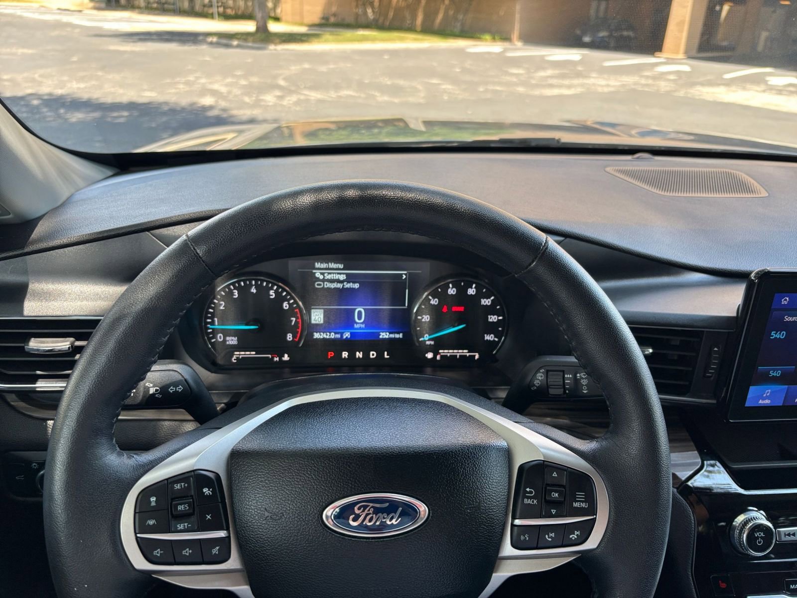 Thumbnail: 2024 Ford Explorer - 28