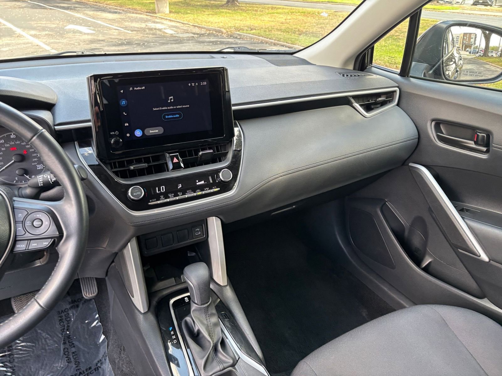 Thumbnail: 2025 Toyota Corolla Cross - 30