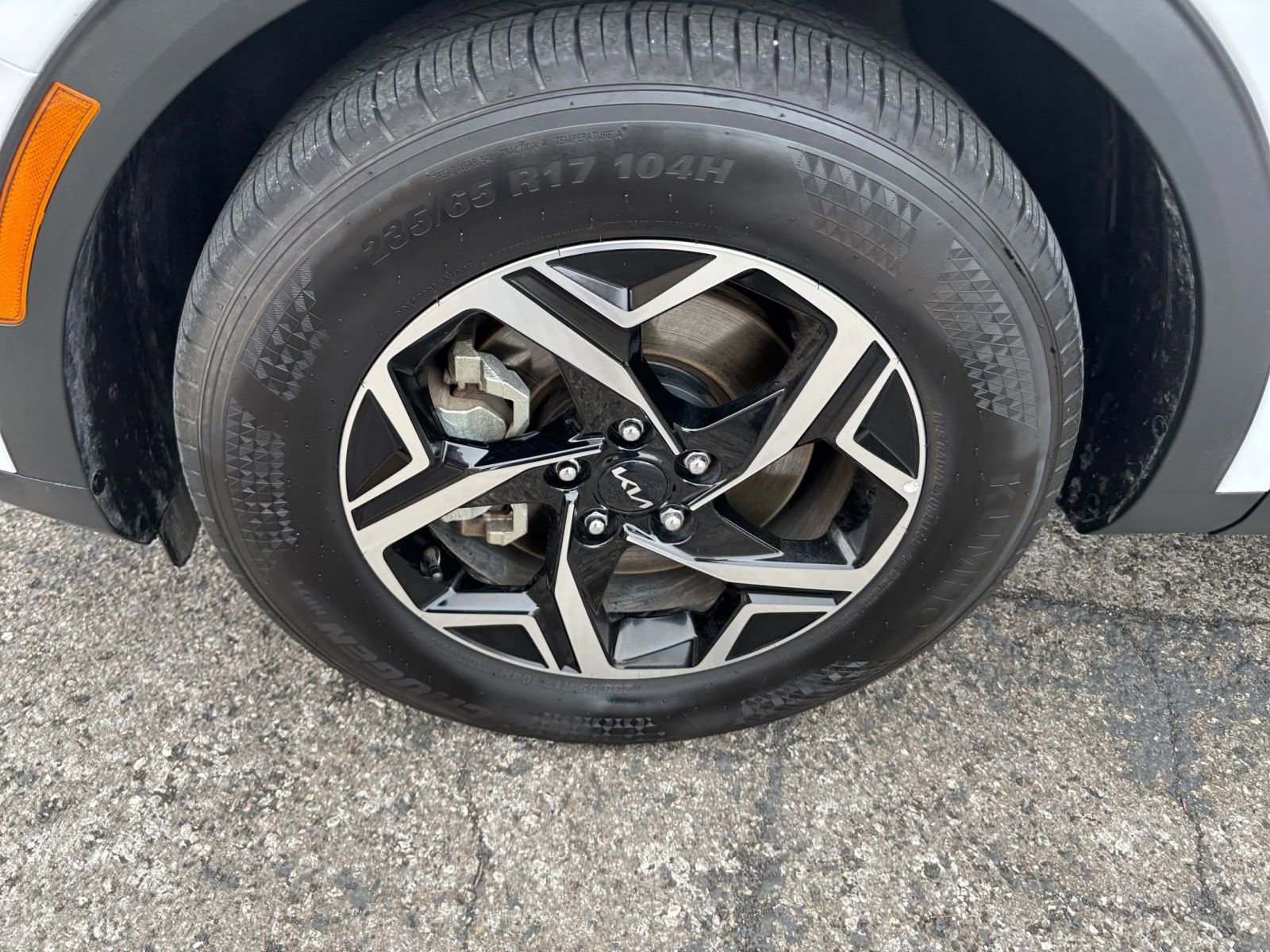 Thumbnail: 2025 Kia Sportage - 25