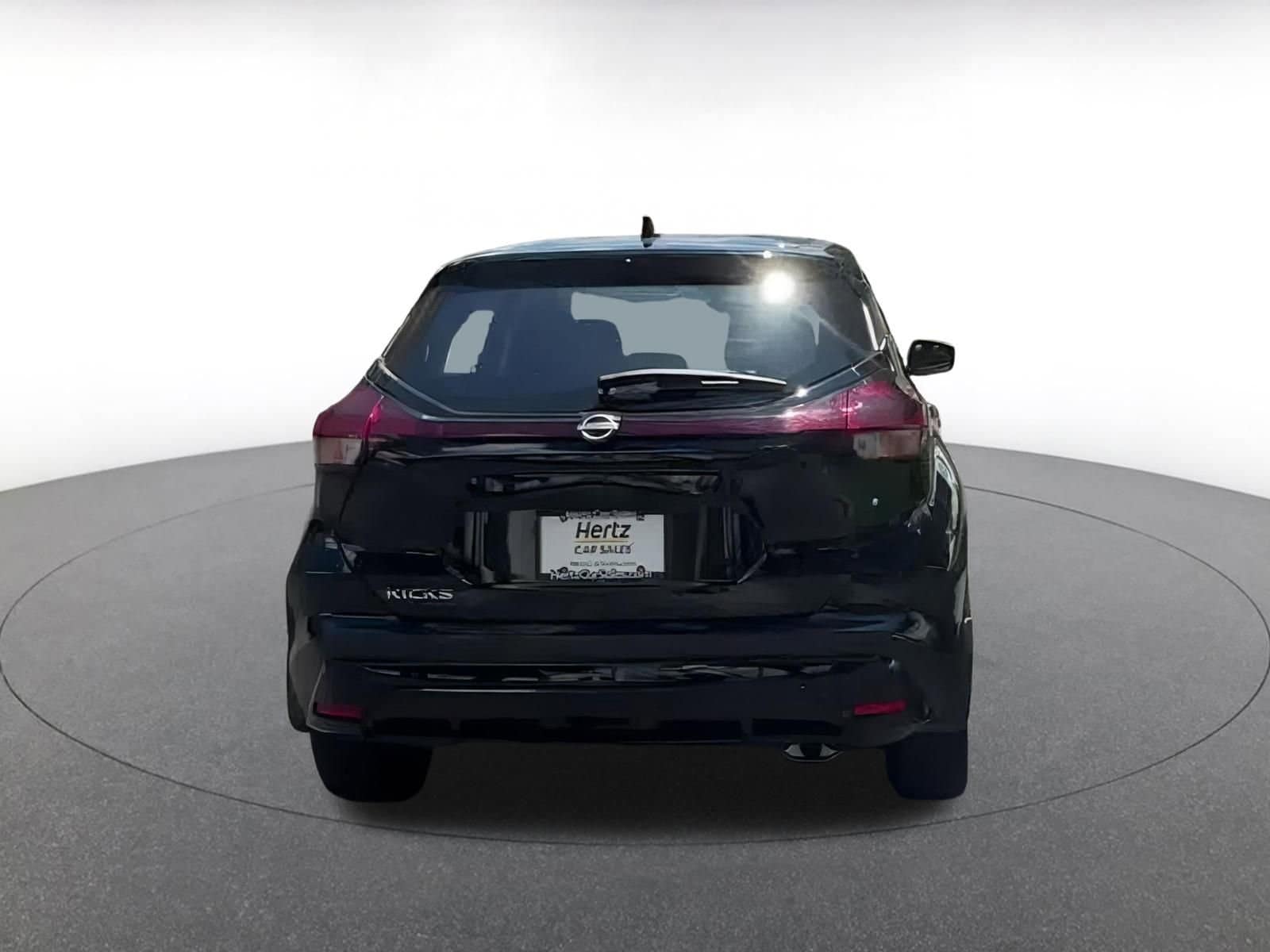 2024 Nissan Kicks S 12