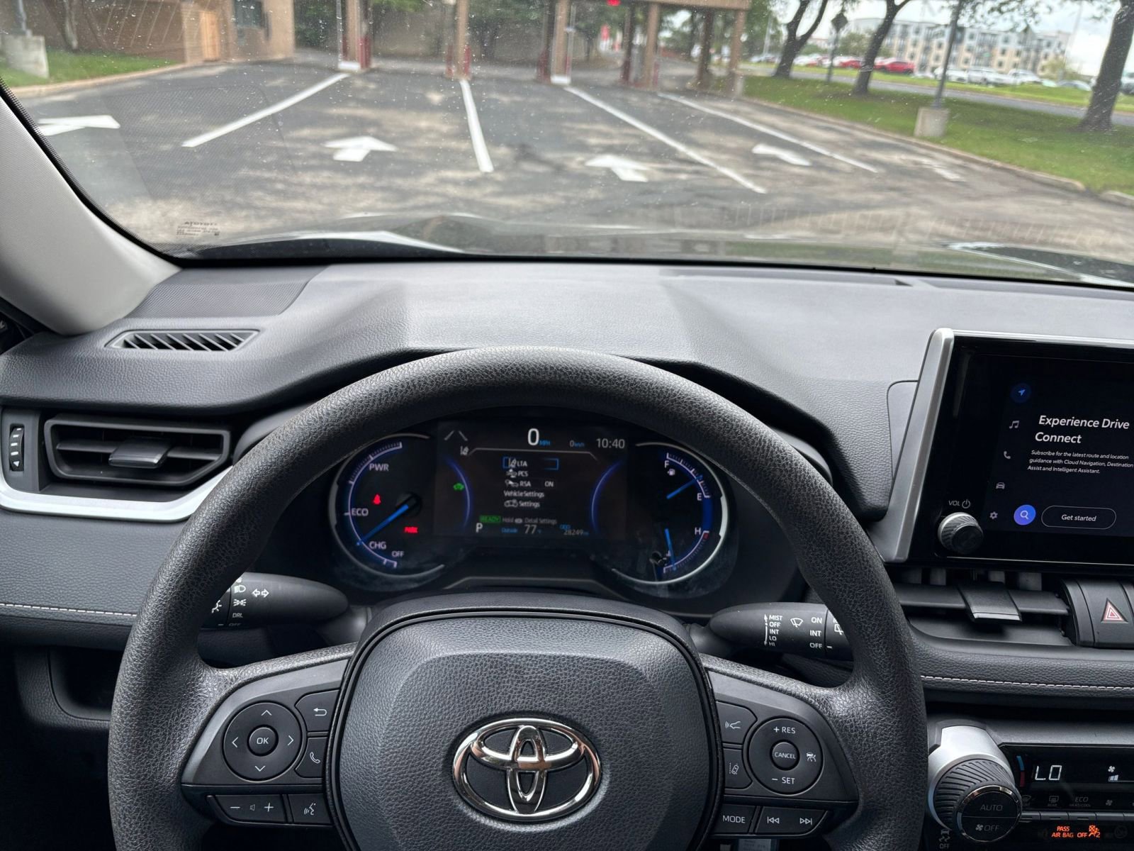 Thumbnail: 2025 Toyota RAV4 - 29