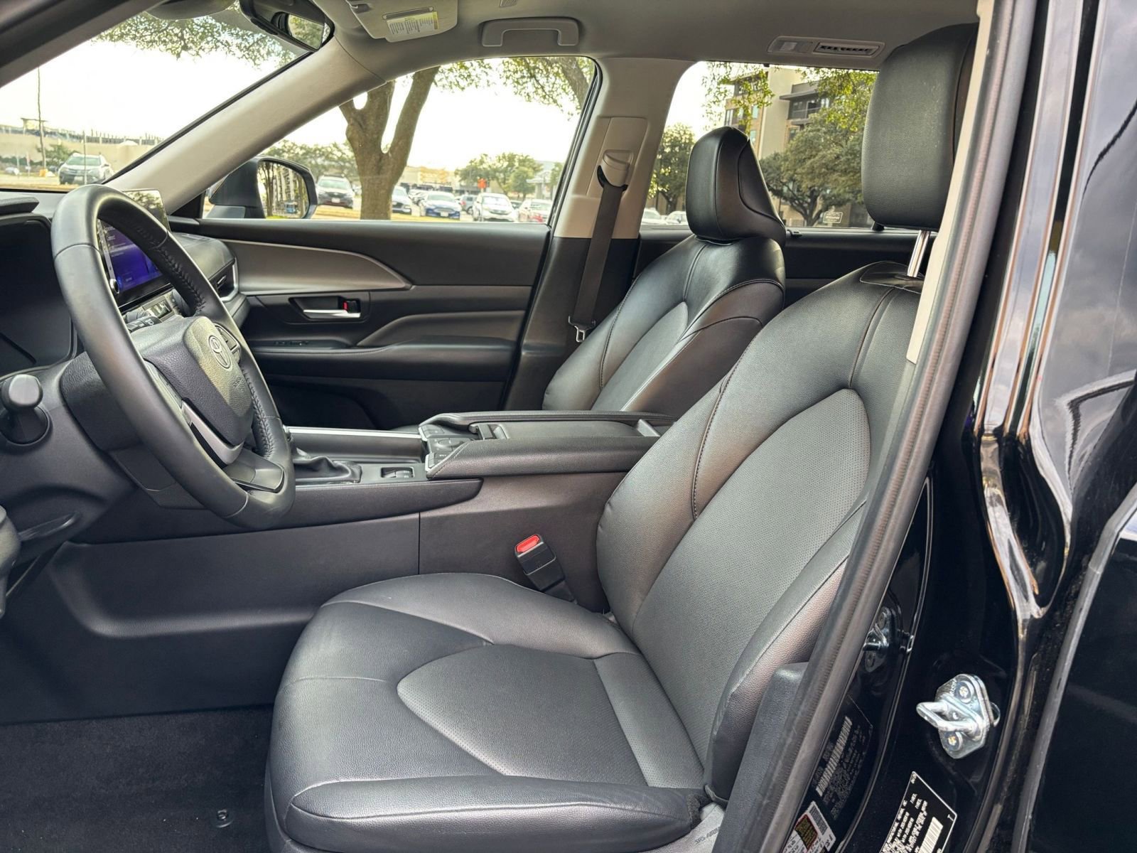 Thumbnail: 2025 Toyota Grand Highlander - 30