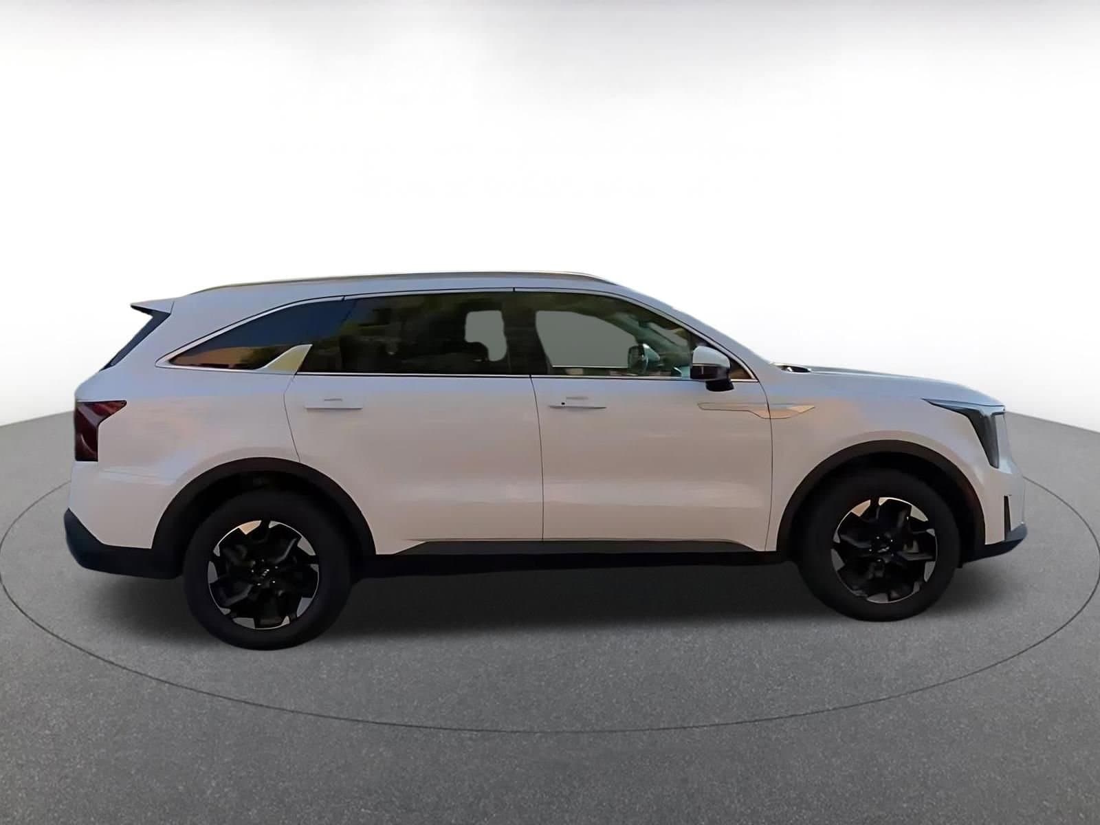 Thumbnail: 2024 Kia Sorento - 16