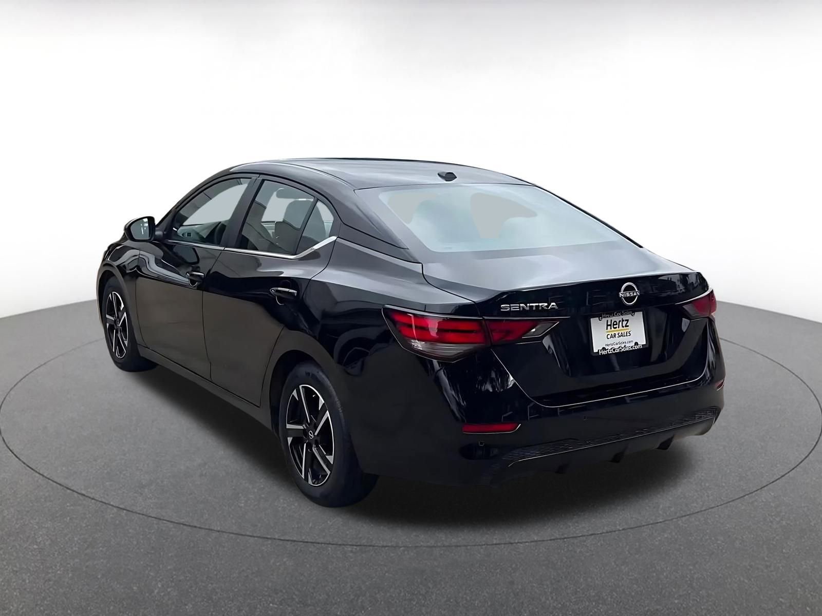 Thumbnail: 2025 Nissan Sentra - 11