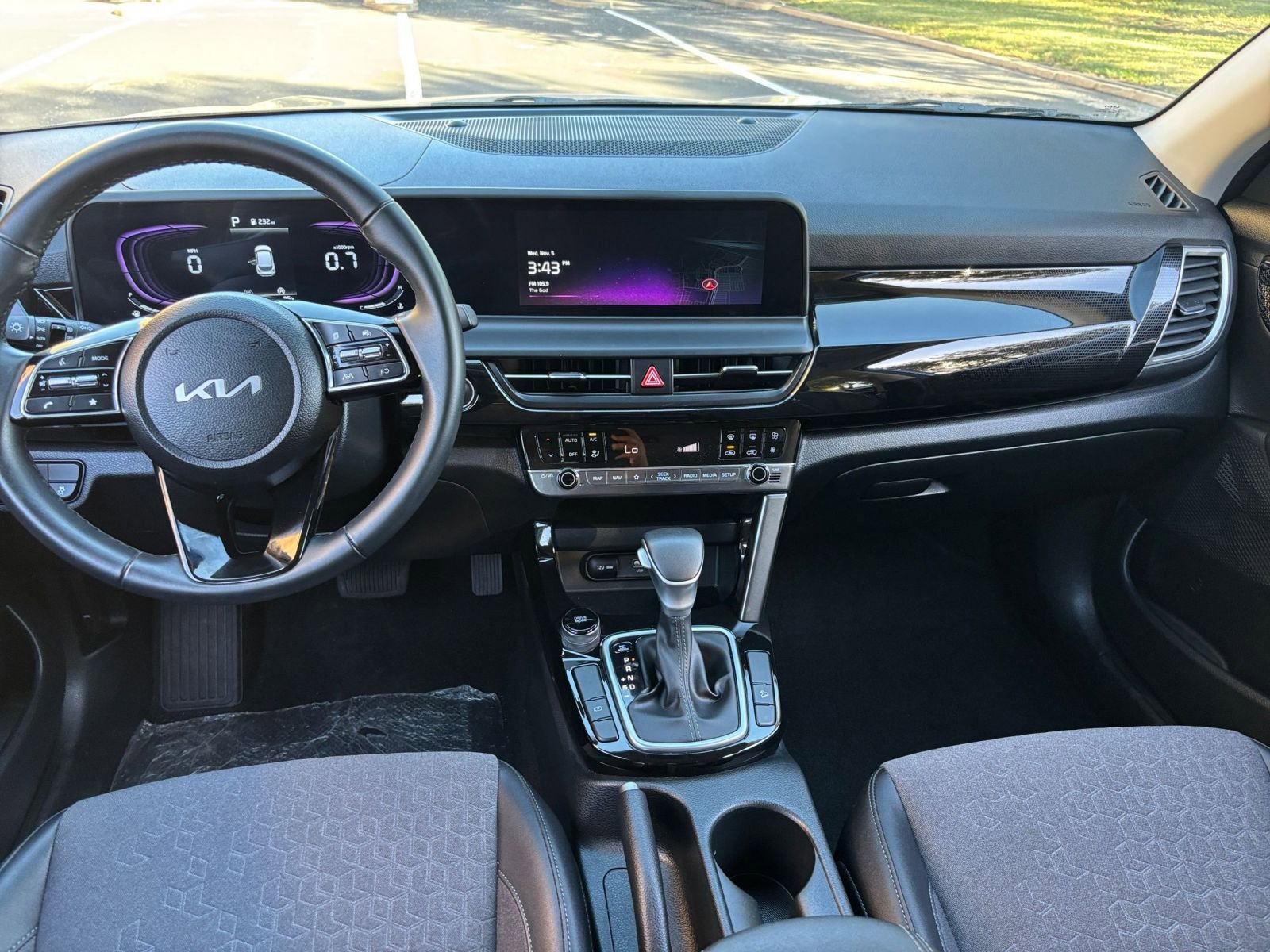 Thumbnail: 2025 Jeep Compass - 32