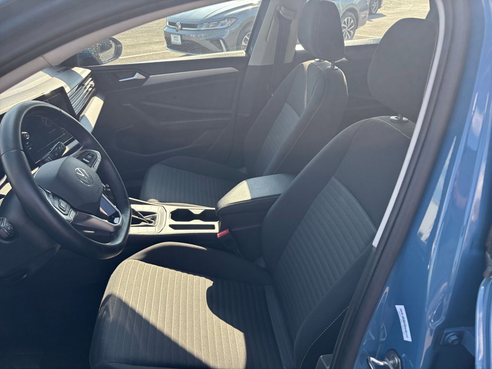 Thumbnail: 2025 Volkswagen Jetta - 25