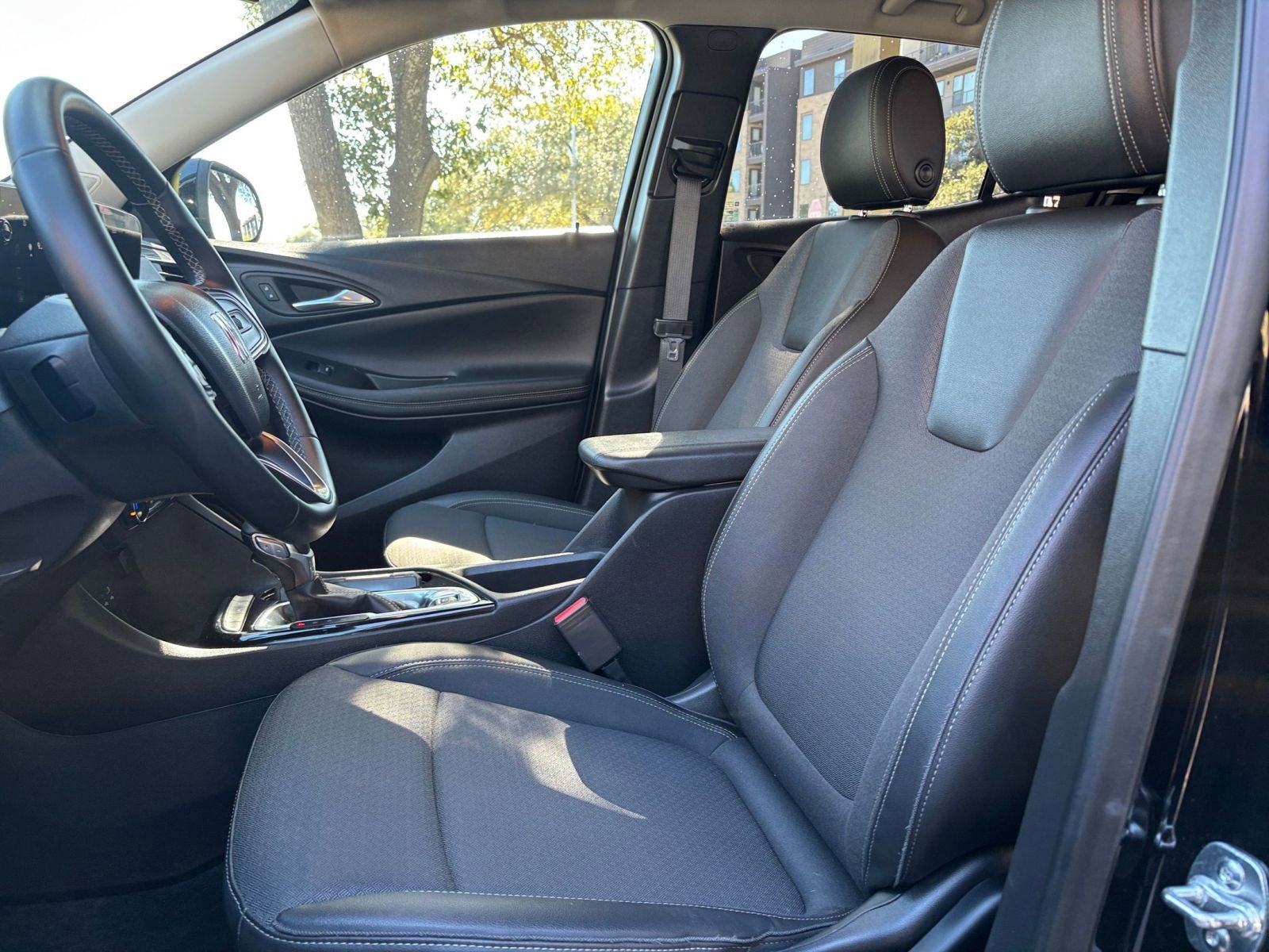 Thumbnail: 2025 Buick Encore GX - 21