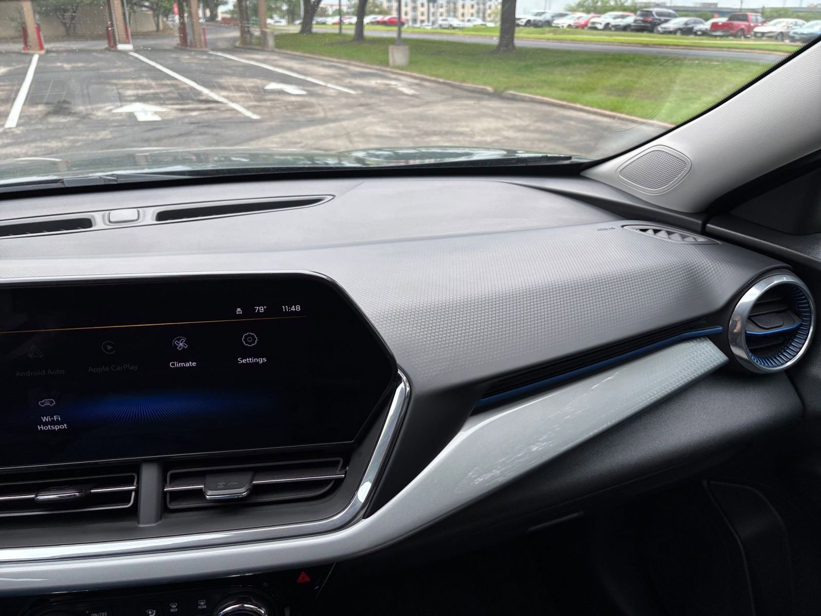 Thumbnail: 2025 Chevrolet Trax - 30