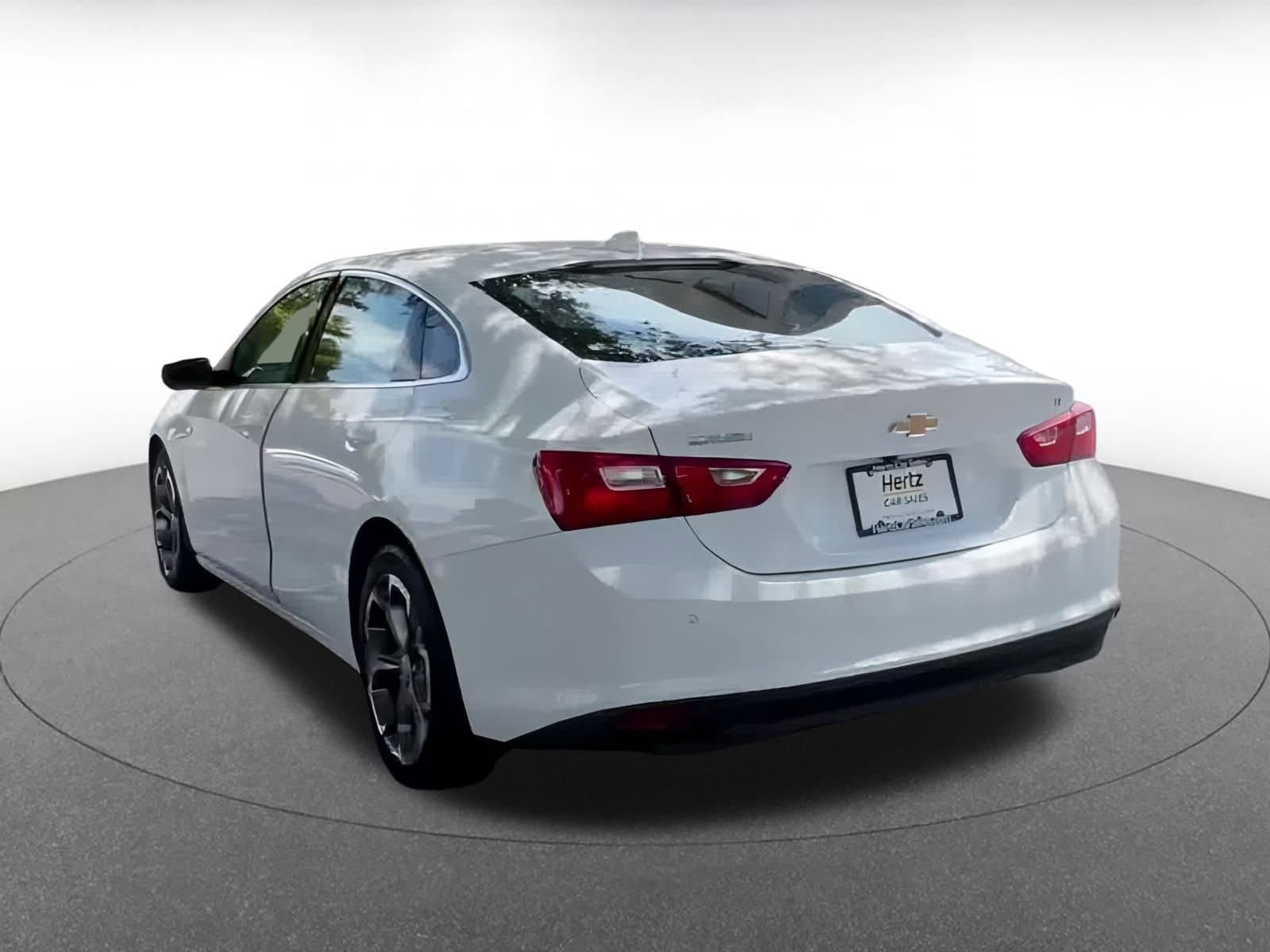 Thumbnail: 2024 Chevrolet Malibu - 11