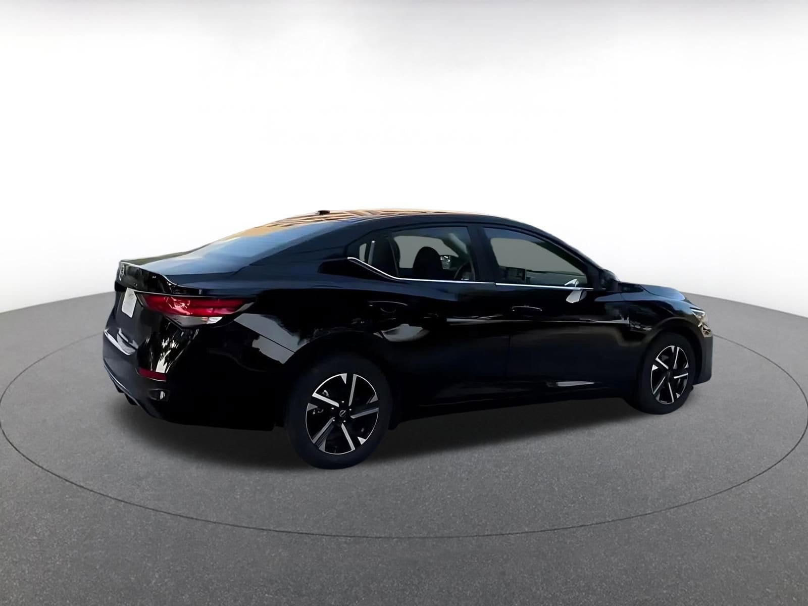 Thumbnail: 2025 Nissan Sentra - 13