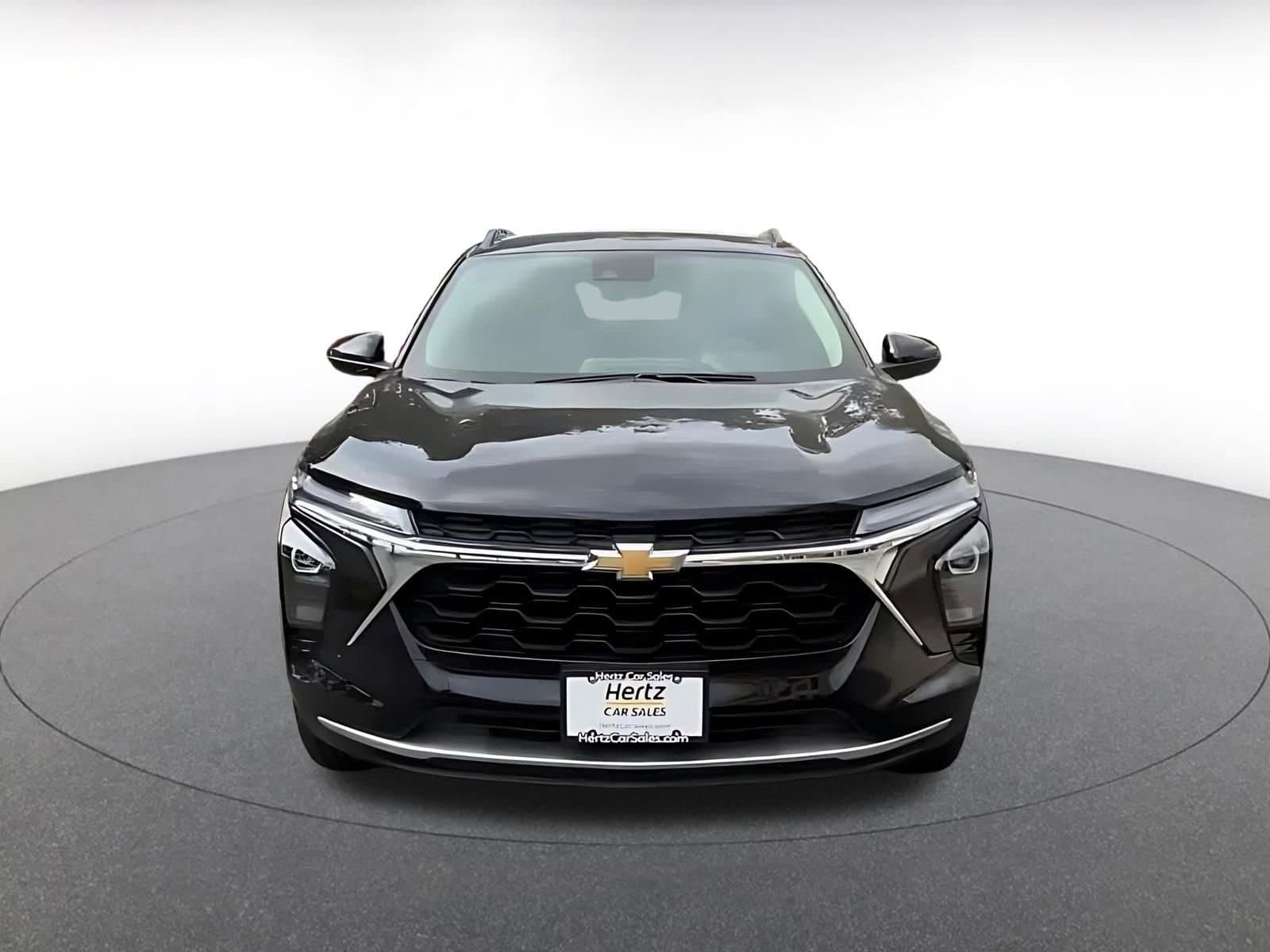 Thumbnail: 2025 Chevrolet Trax - 5