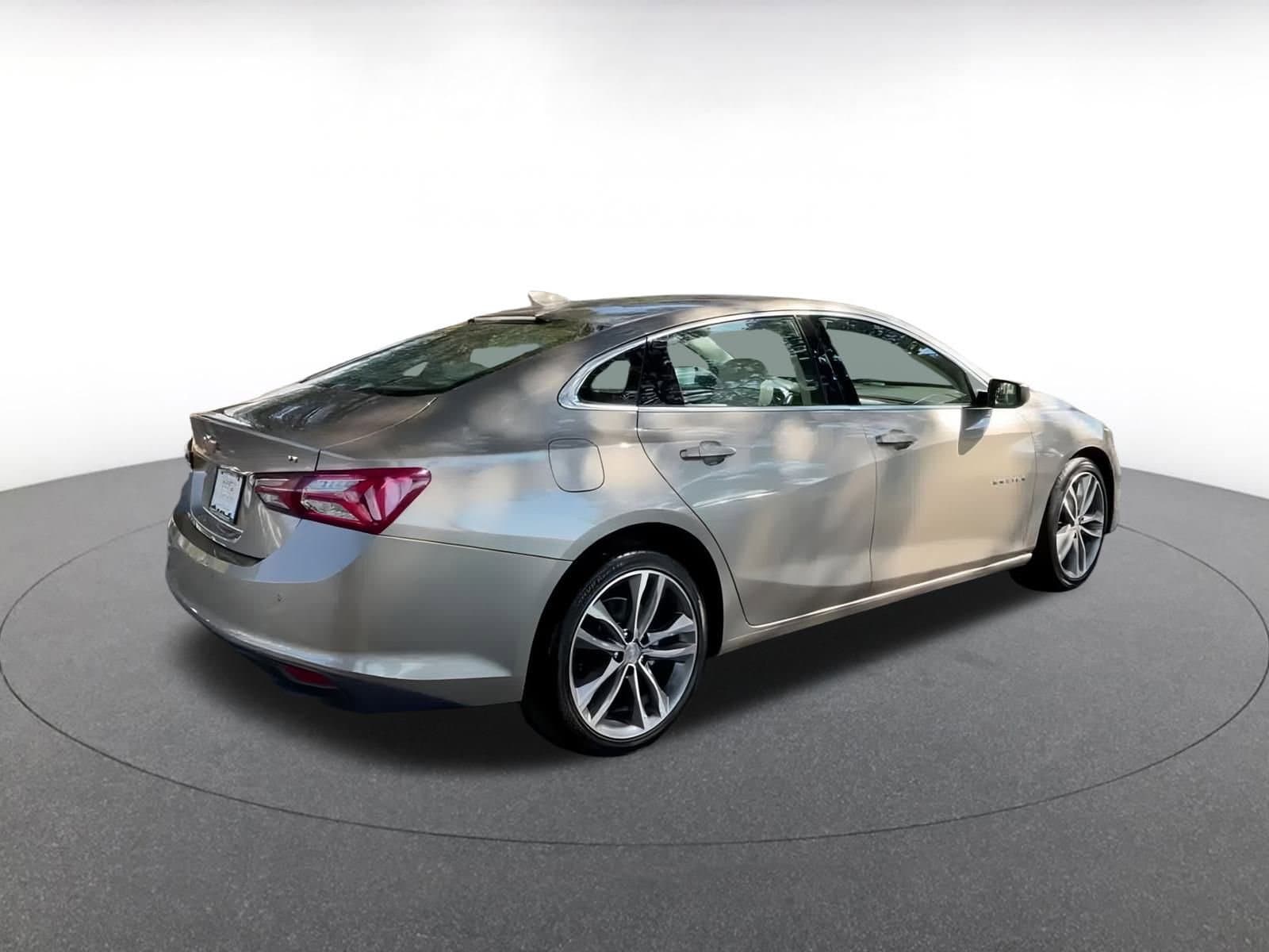 Thumbnail: 2024 Chevrolet Malibu - 15