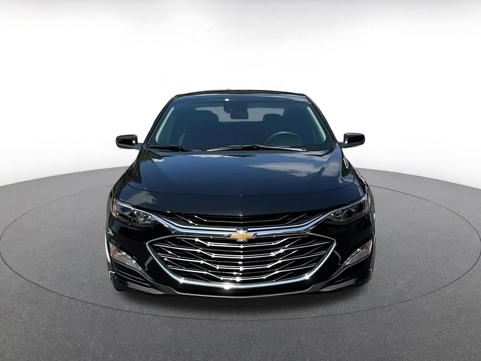 Thumbnail: 2024 Chevrolet Malibu - 3