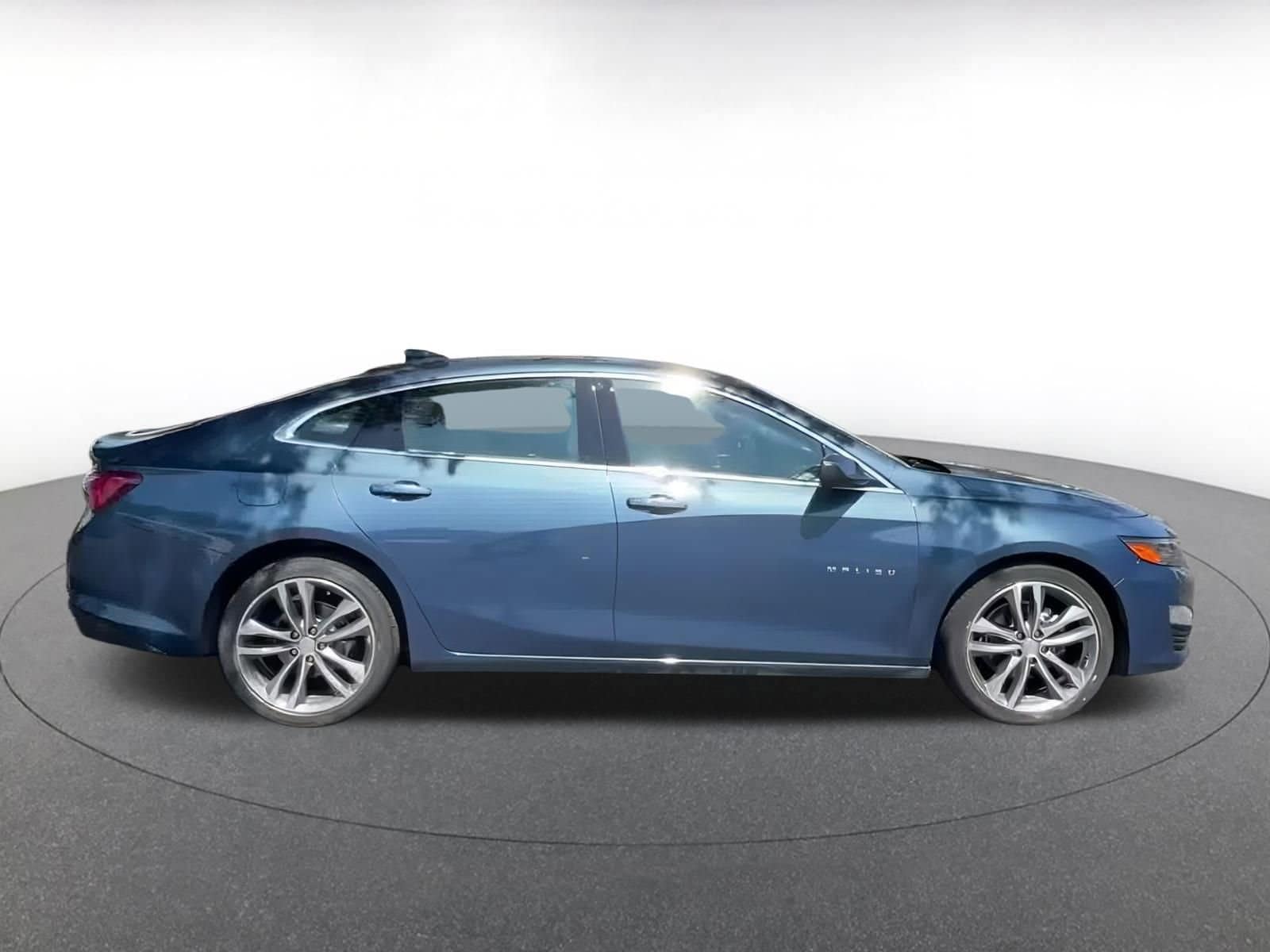 Thumbnail: 2024 Chevrolet Malibu - 16