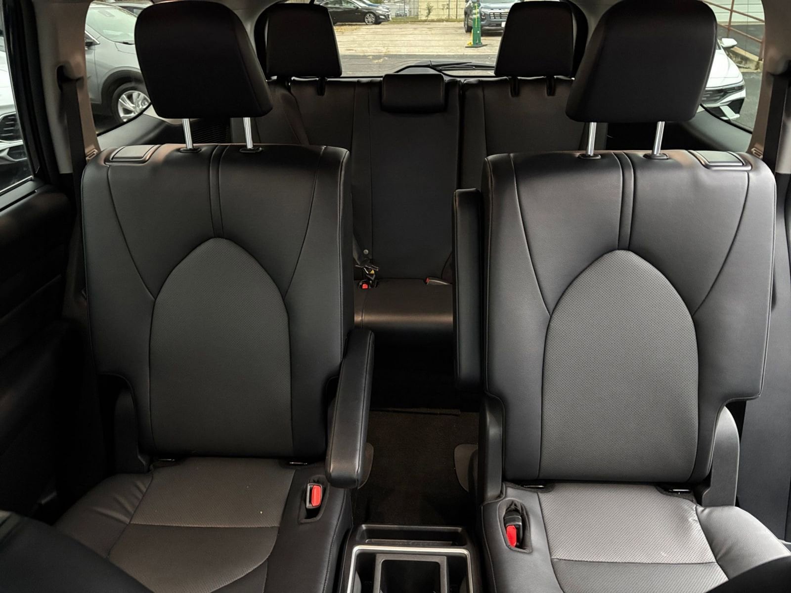 Thumbnail: 2025 Toyota Grand Highlander - 34