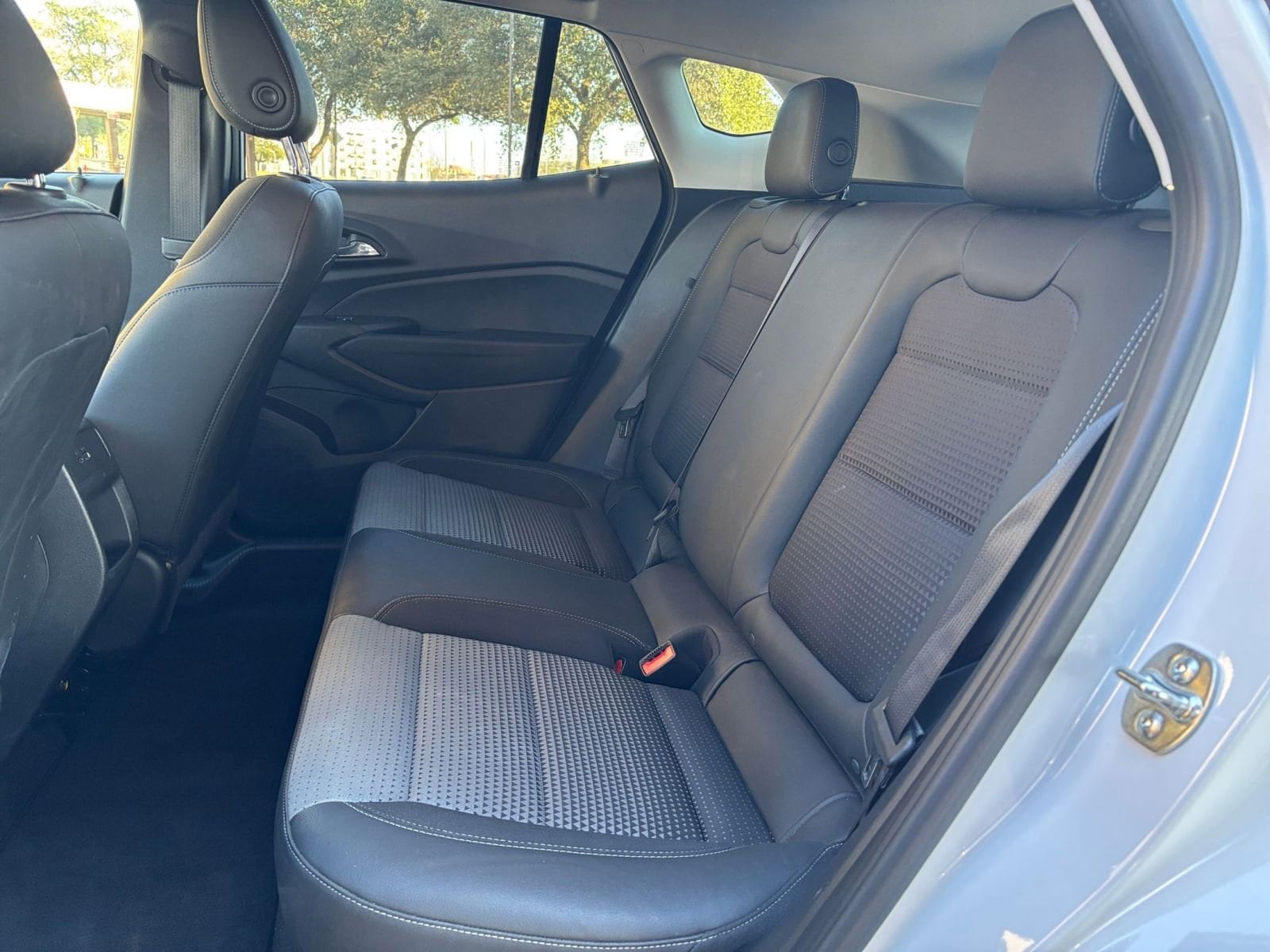 Thumbnail: 2025 Chevrolet Trax - 20