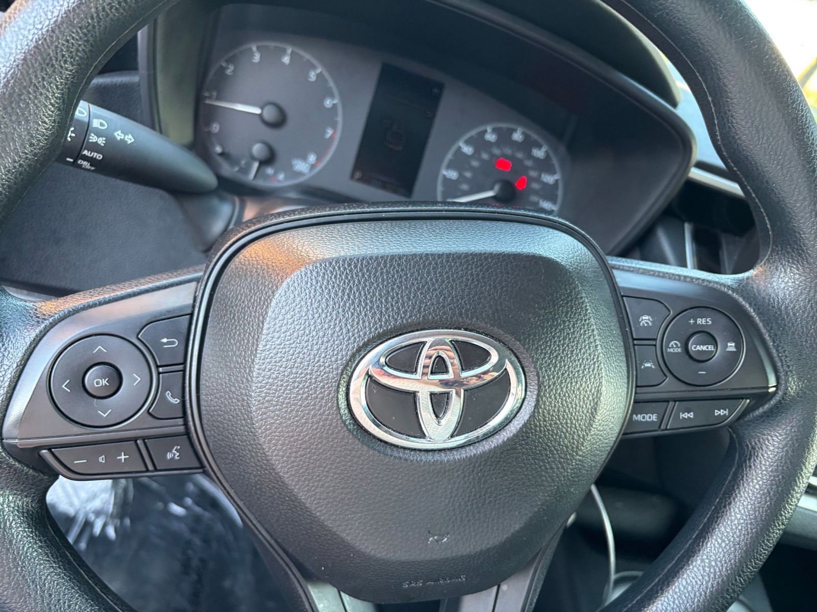 Thumbnail: 2025 Toyota Corolla - 26