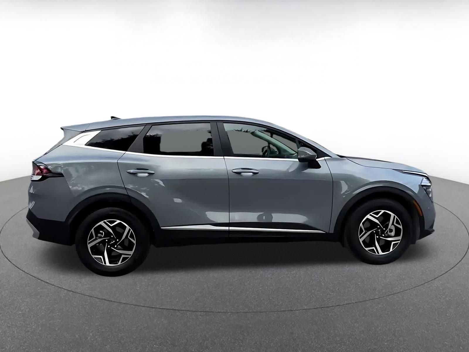 Thumbnail: 2025 Kia Sportage - 16