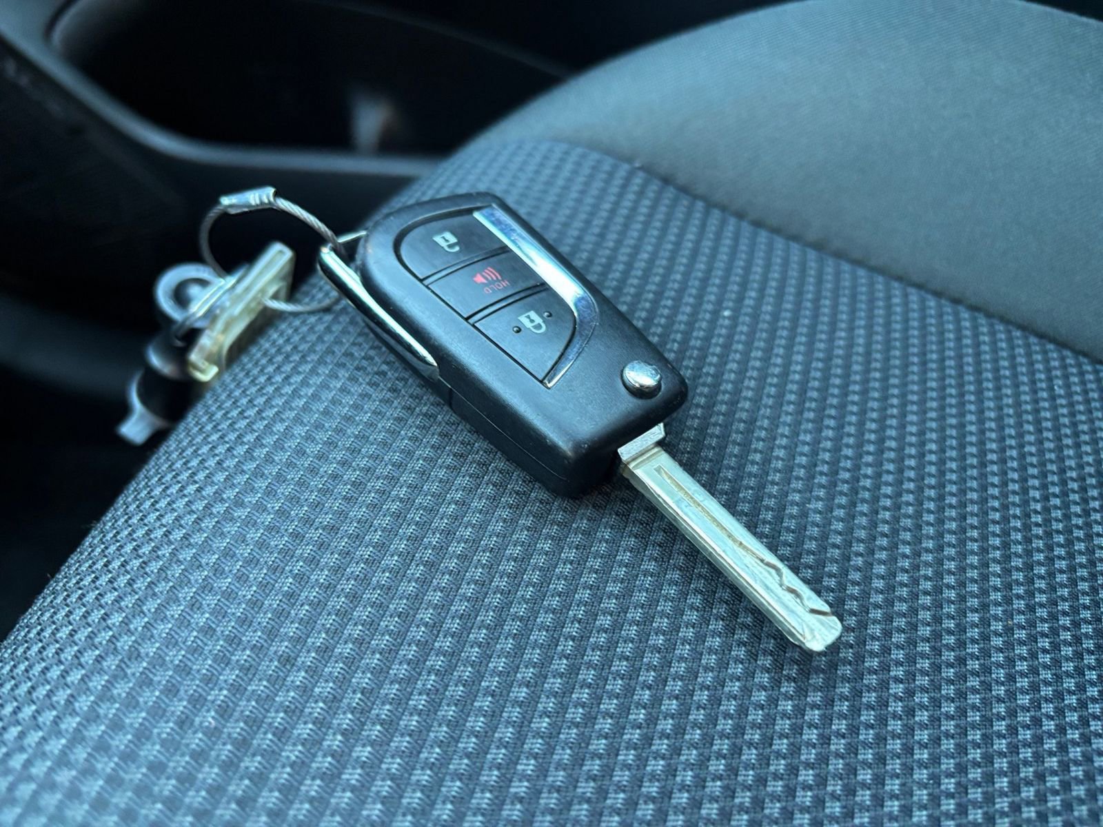 Thumbnail: 2025 Toyota RAV4 - 18