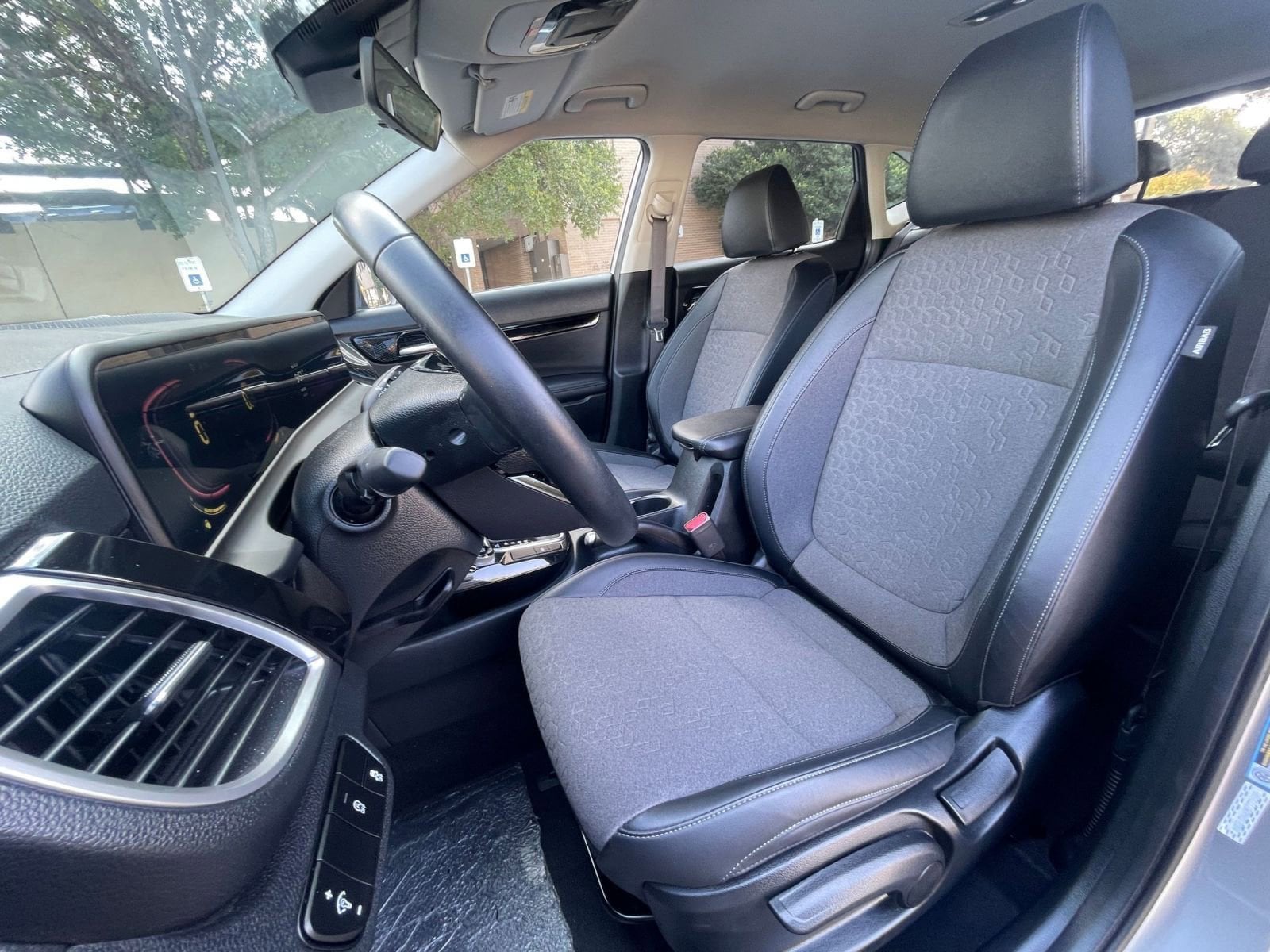 Thumbnail: 2025 Kia Seltos - 35