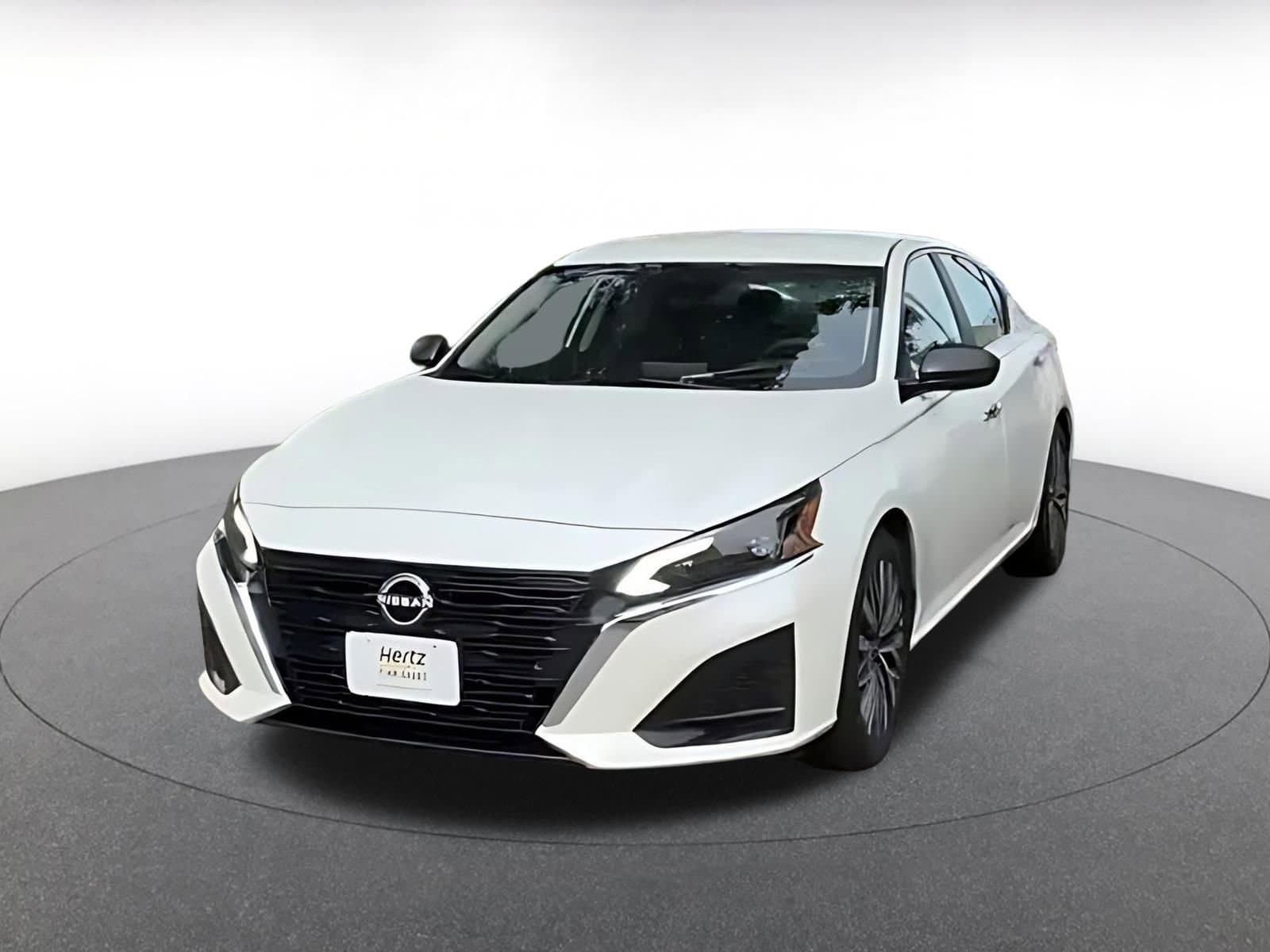 Thumbnail: 2025 Nissan Altima - 6