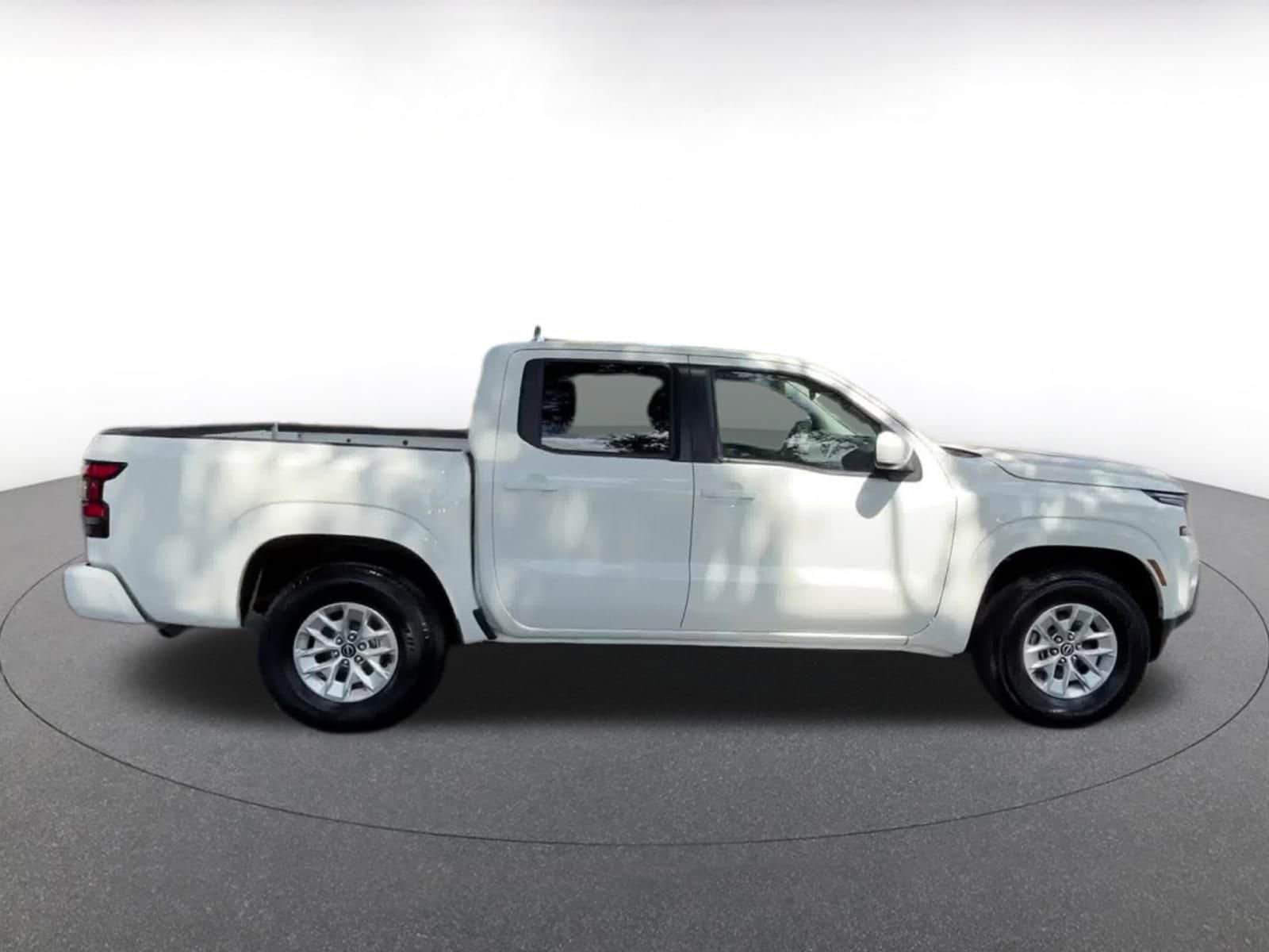 Thumbnail: 2024 Nissan Frontier - 16