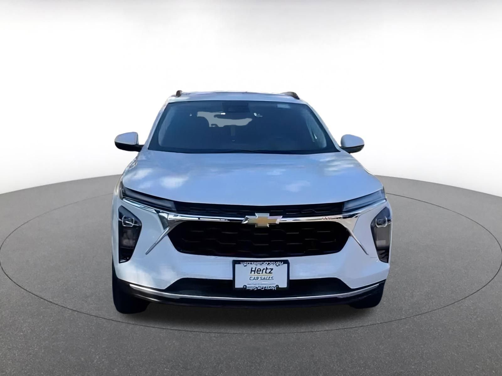 Thumbnail: 2025 Chevrolet Trax - 5