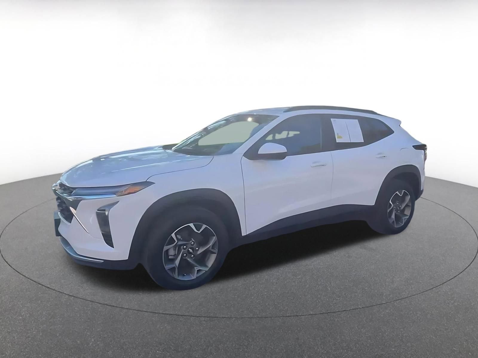 Thumbnail: 2025 Chevrolet Trax - 7