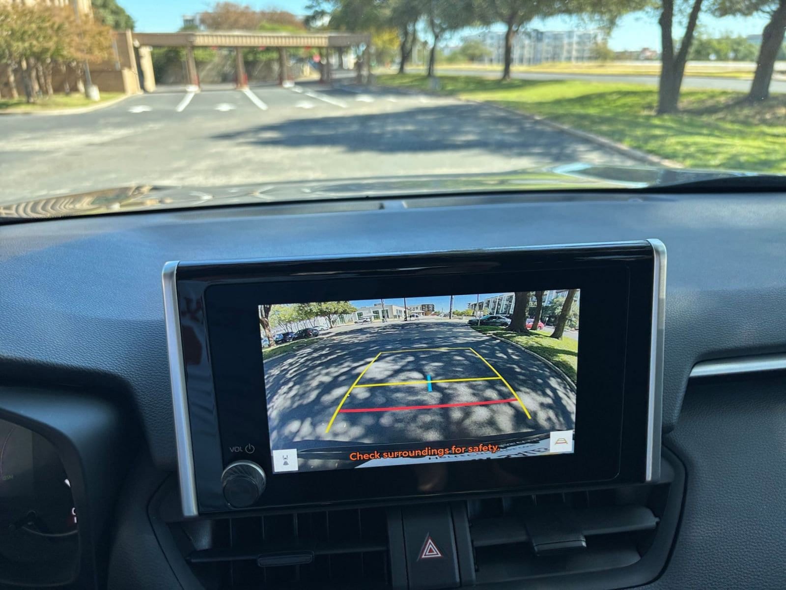 Thumbnail: 2025 Toyota RAV4 - 17