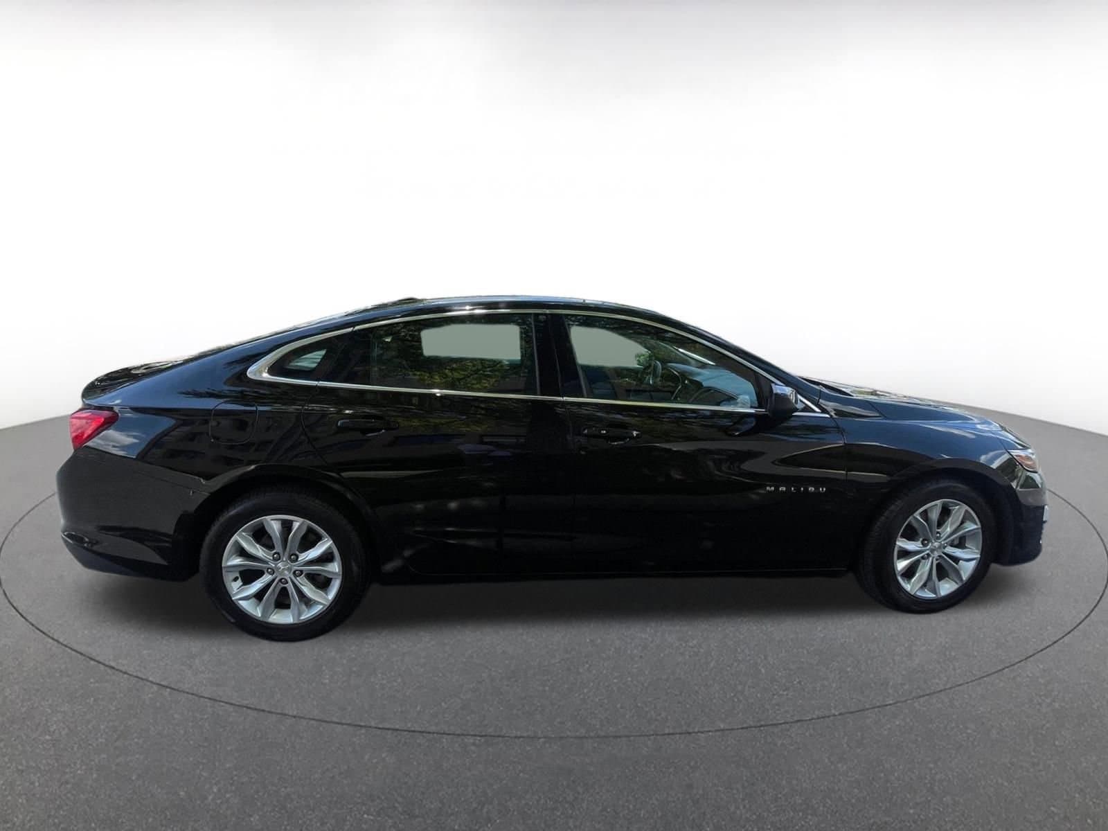 Thumbnail: 2023 Chevrolet Malibu - 1